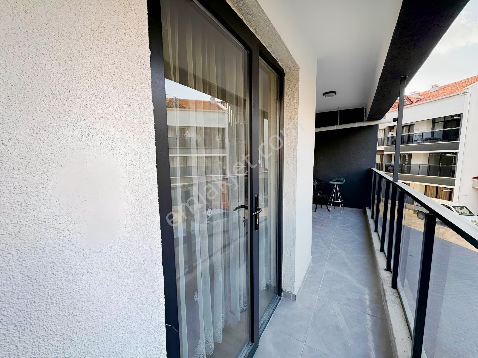 İncek'te Ada Mutfaklı Butik Site Geniş 1+1 Full Eşyalı Satılık — fotoğraf 38
