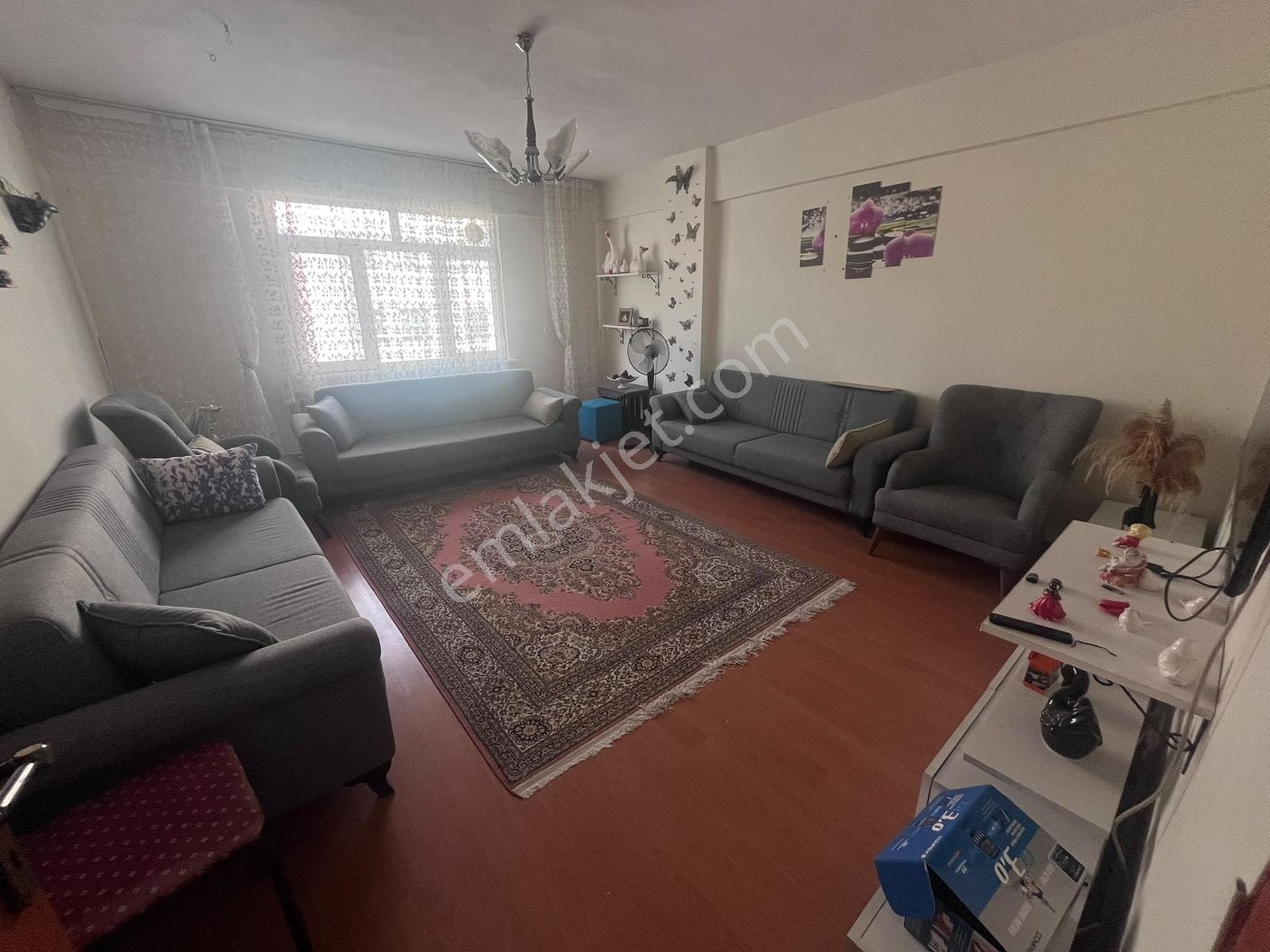 Gültepe'de Metrobüsün Dibinde Kaçak Katı Olmayan 2+1 90m2 Daire — fotoğraf 11