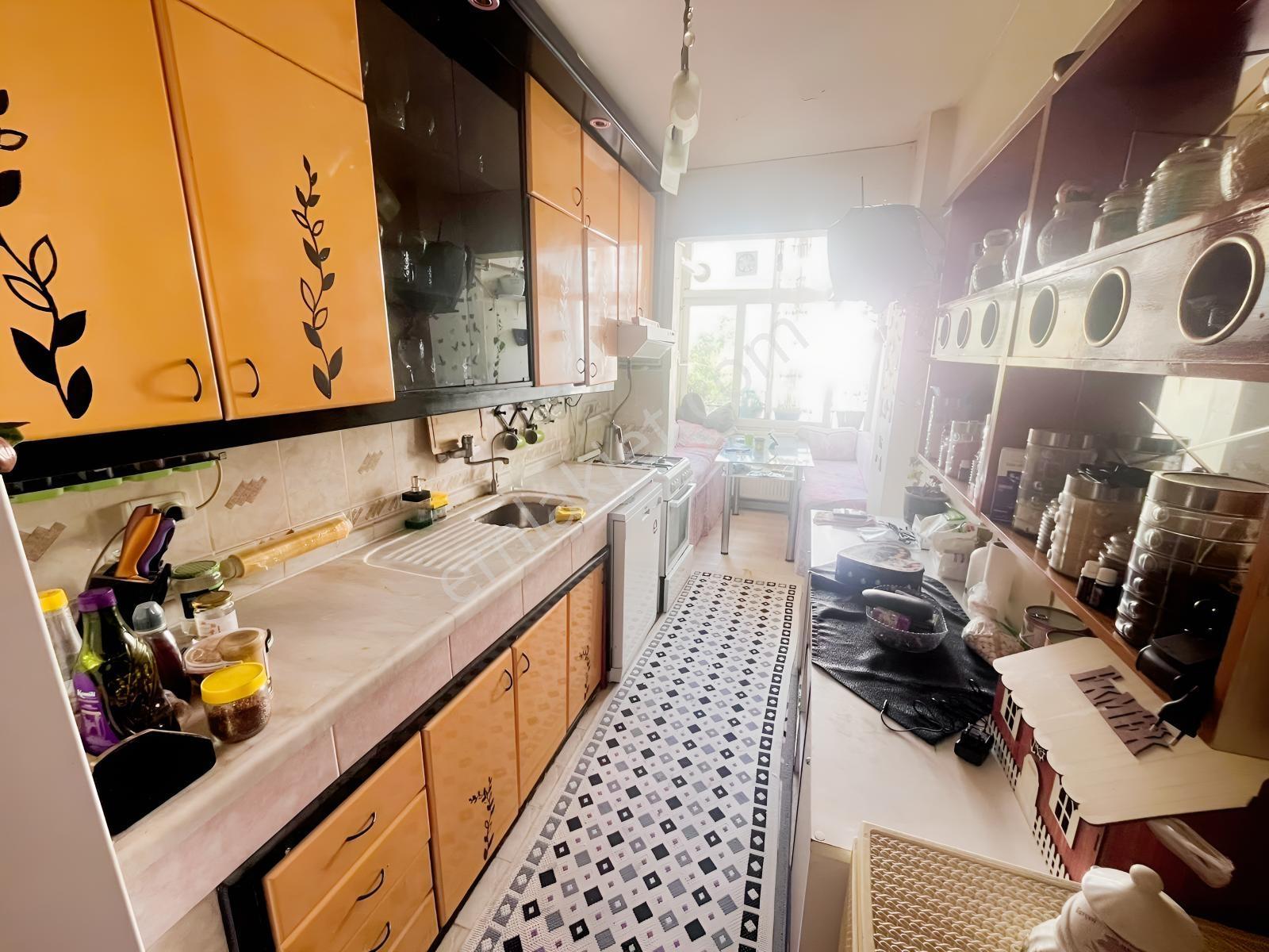 Gültepe'de Metrobüsün Dibinde Kaçak Katı Olmayan 2+1 90m2 Daire — fotoğraf 14