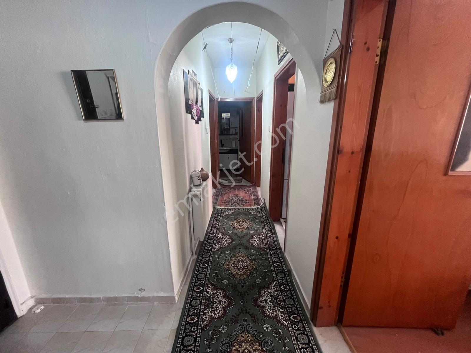 Gültepe'de Metrobüsün Dibinde Kaçak Katı Olmayan 2+1 90m2 Daire — fotoğraf 22