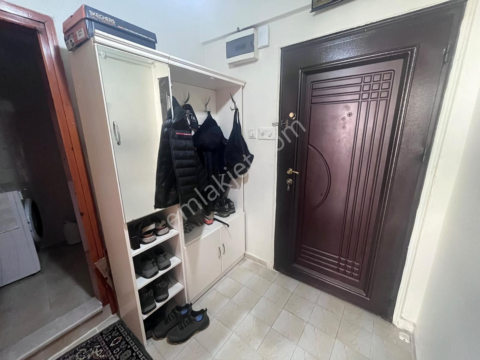 Gültepe'de Metrobüsün Dibinde Kaçak Katı Olmayan 2+1 90m2 Daire — fotoğraf 37