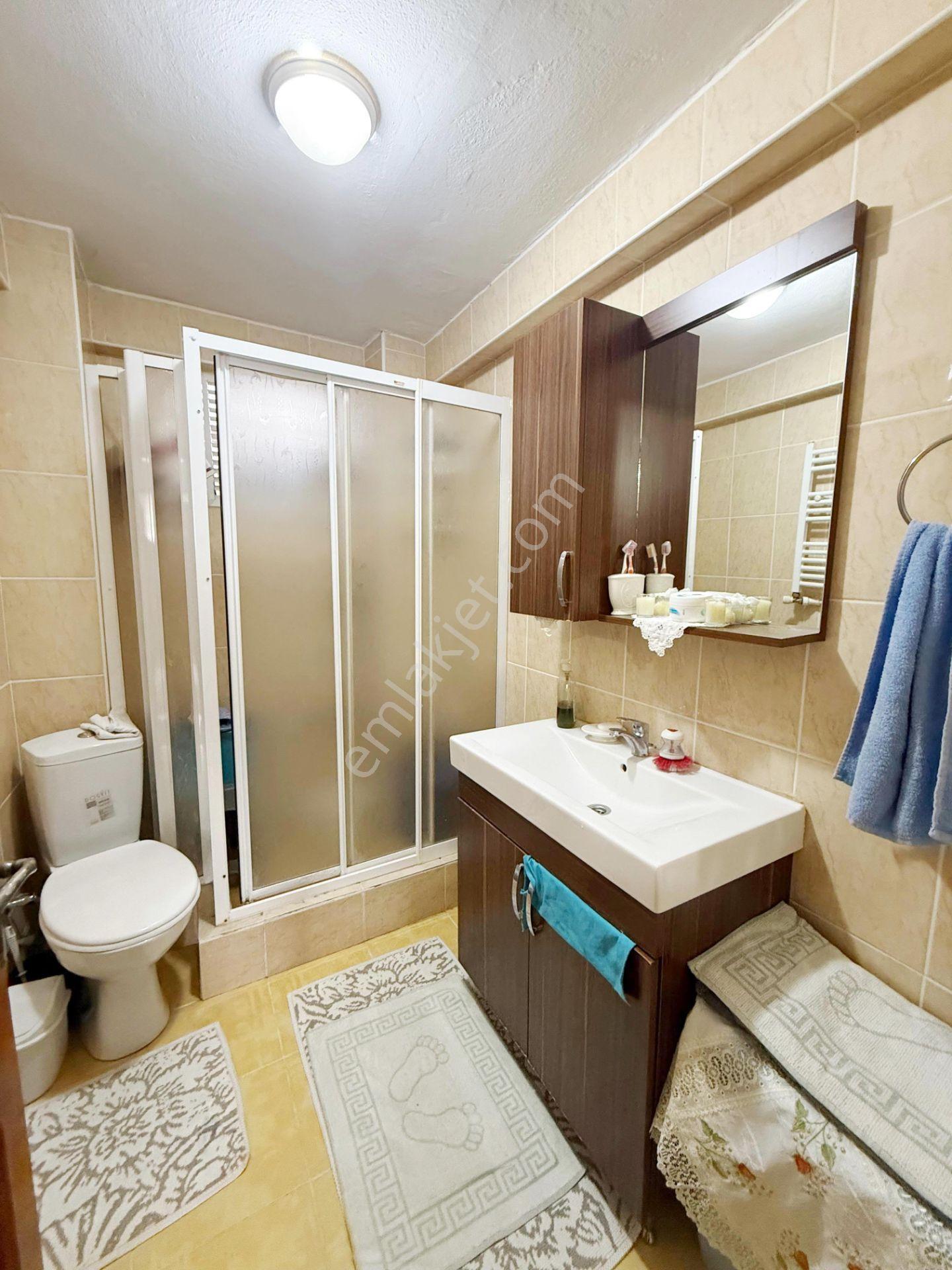 Fatih Emlak Tan Nur Cami Yakını 2+1 80 M2 Kat Mülkiyetli 4 Kat Daire — fotoğraf 8