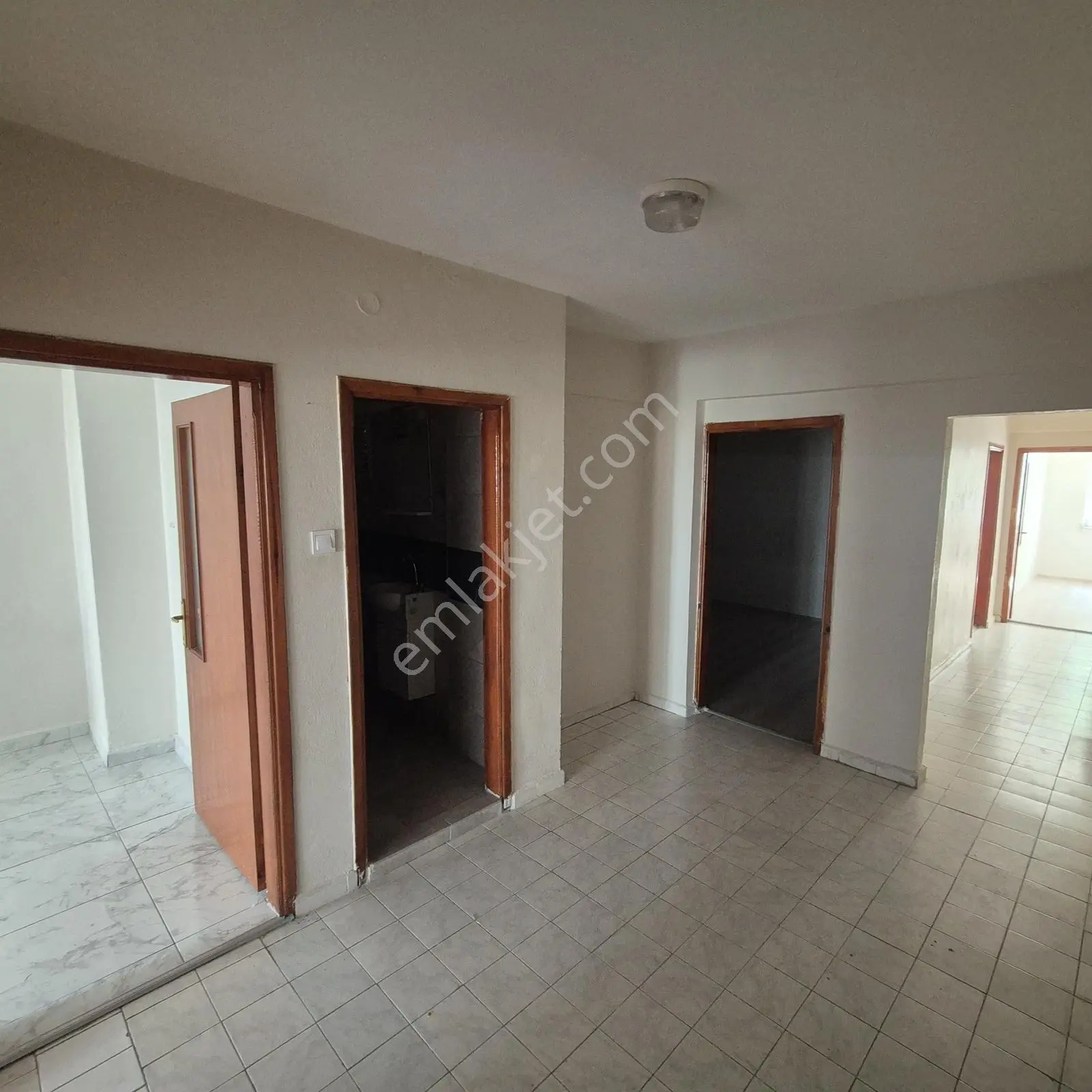 Rw Detay'dan Yenidoğan Mah. Satılık 3+1 Daire — fotoğraf 3