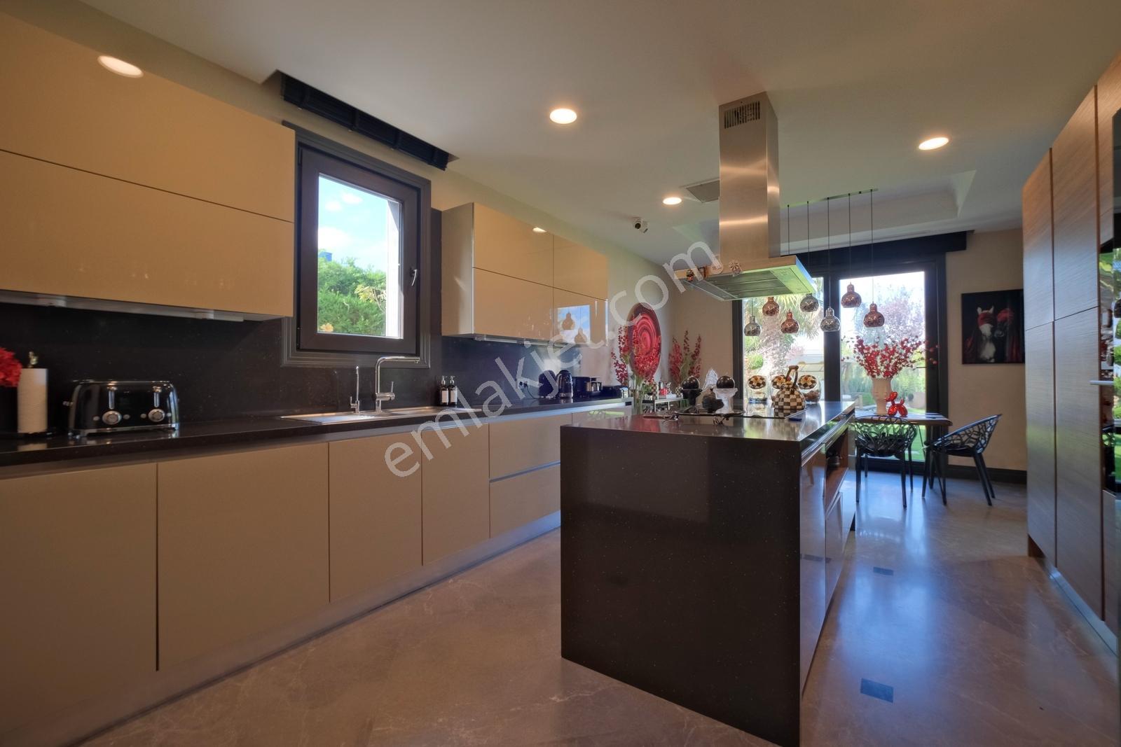 Mesa Yeşilyaka Su'da Derya Modeli 5+1 Satılık Özel Villa — fotoğraf 15