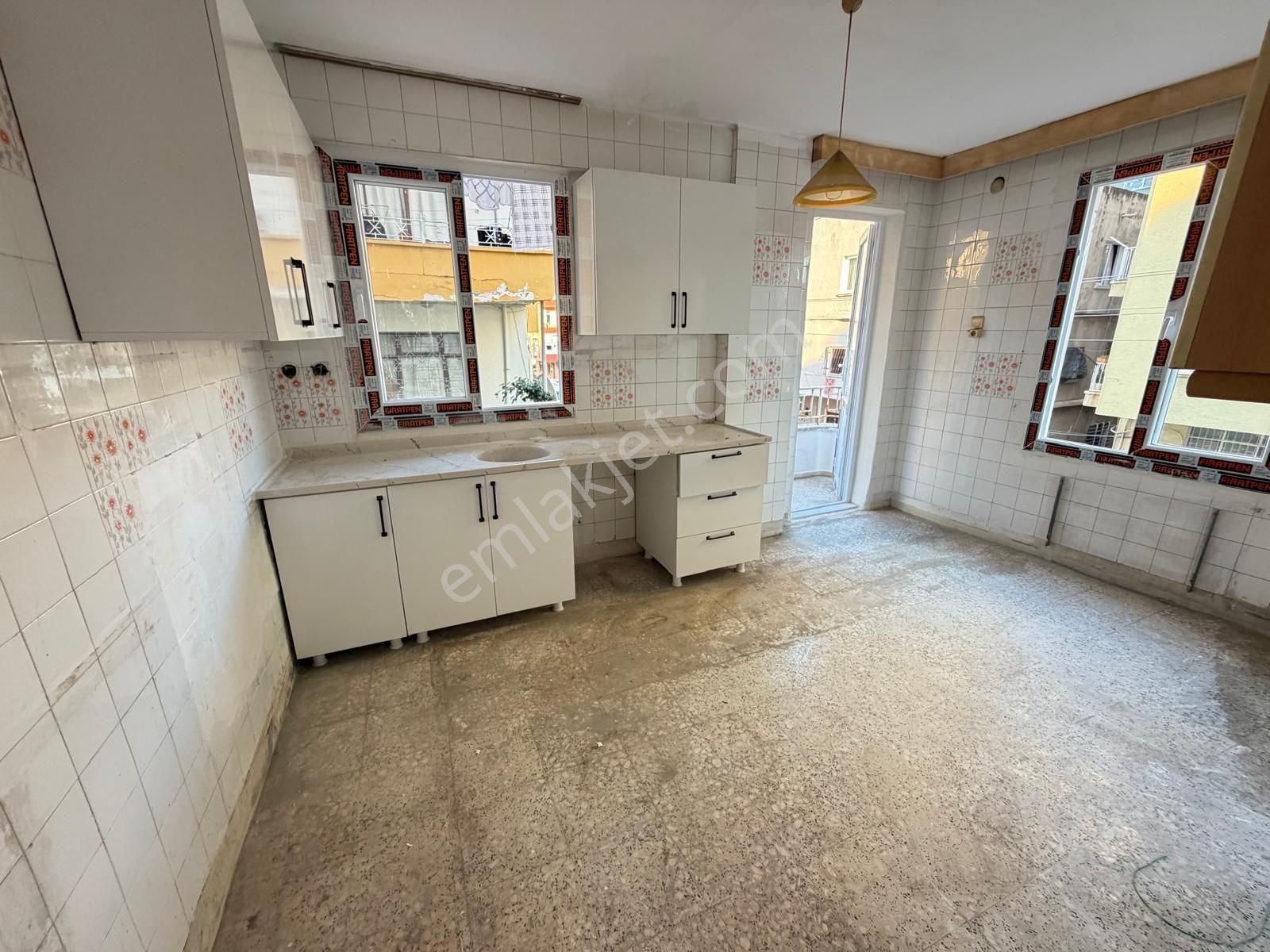 Prestij'den Pirireis'te Her Kat Tek Daire Asansörlü 3+1 Daire — fotoğraf 2