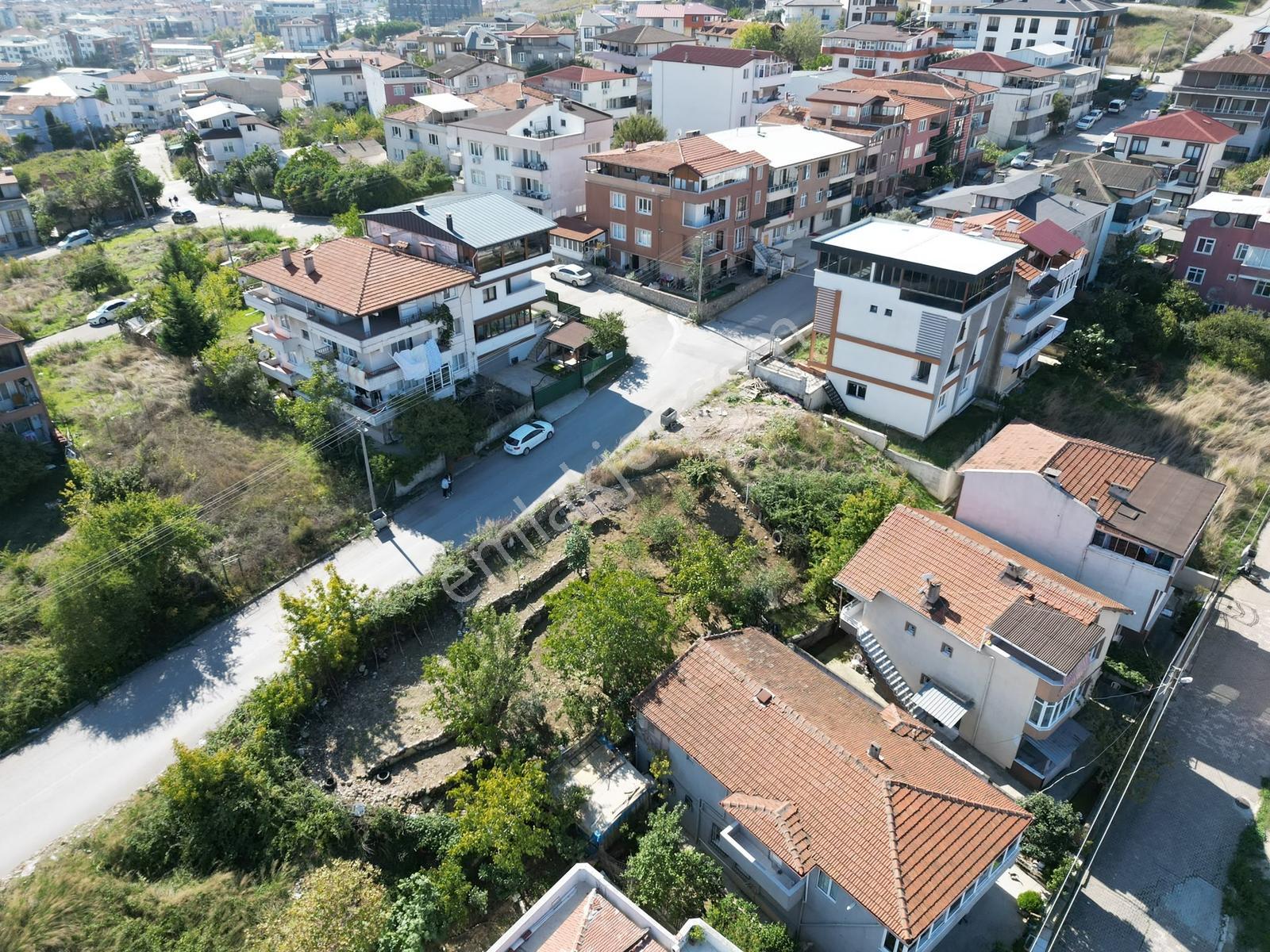 Yalova Merkez'de Deniz Manzaralı %40 - 3 Kat İmarlı Arsa — fotoğraf 5