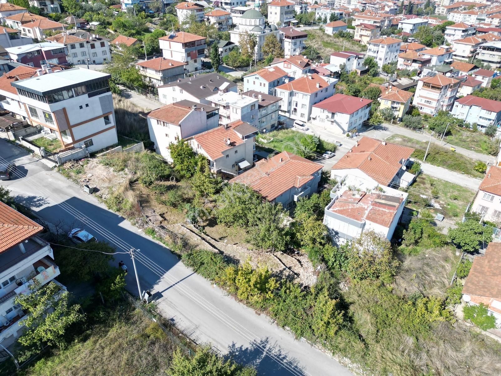 Yalova Merkez'de Deniz Manzaralı %40 - 3 Kat İmarlı Arsa — fotoğraf 13