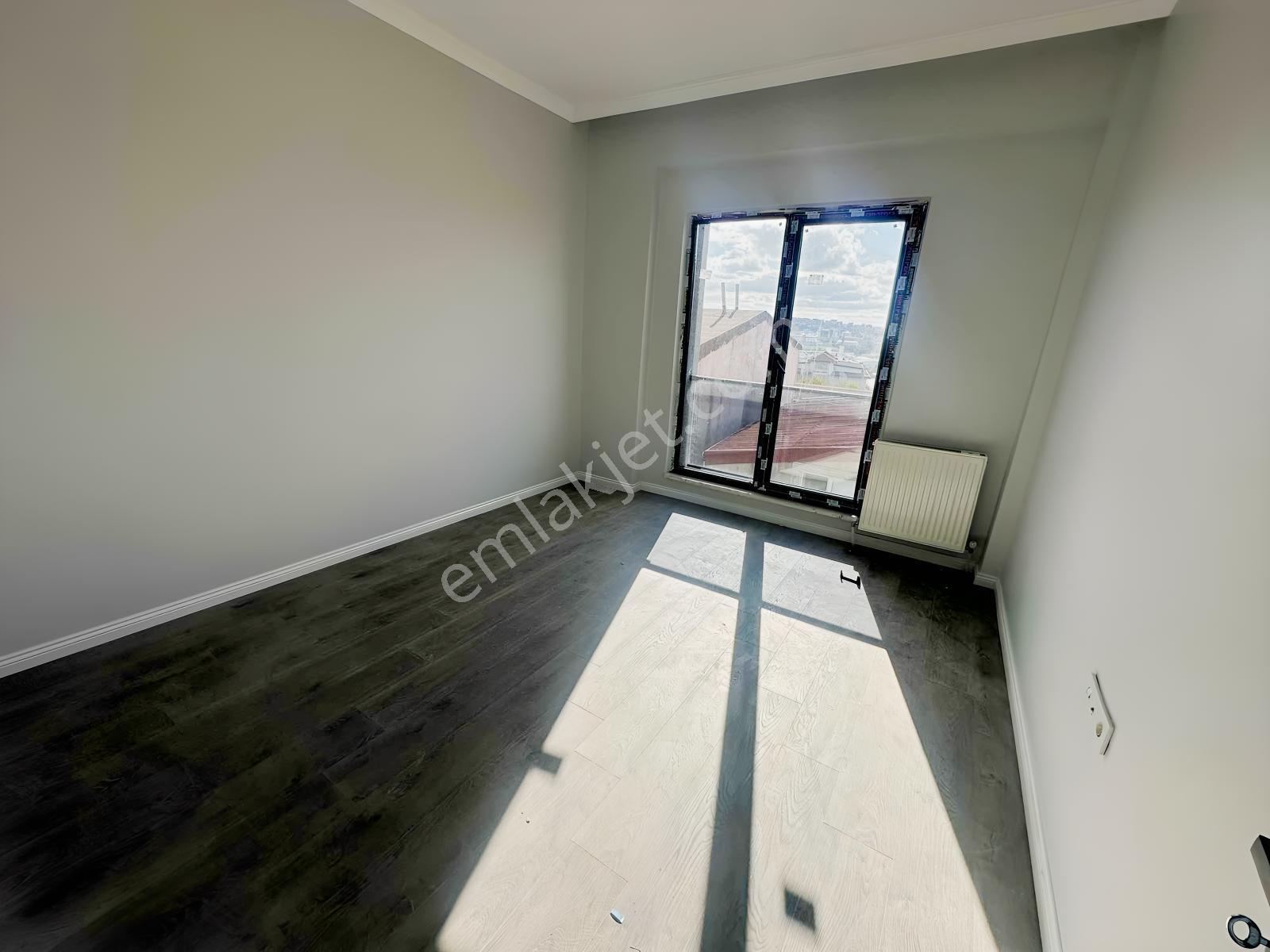 Arnavutköy Bolluca Satılık Ara Kat Daire 2+1 Butik Site — fotoğraf 4