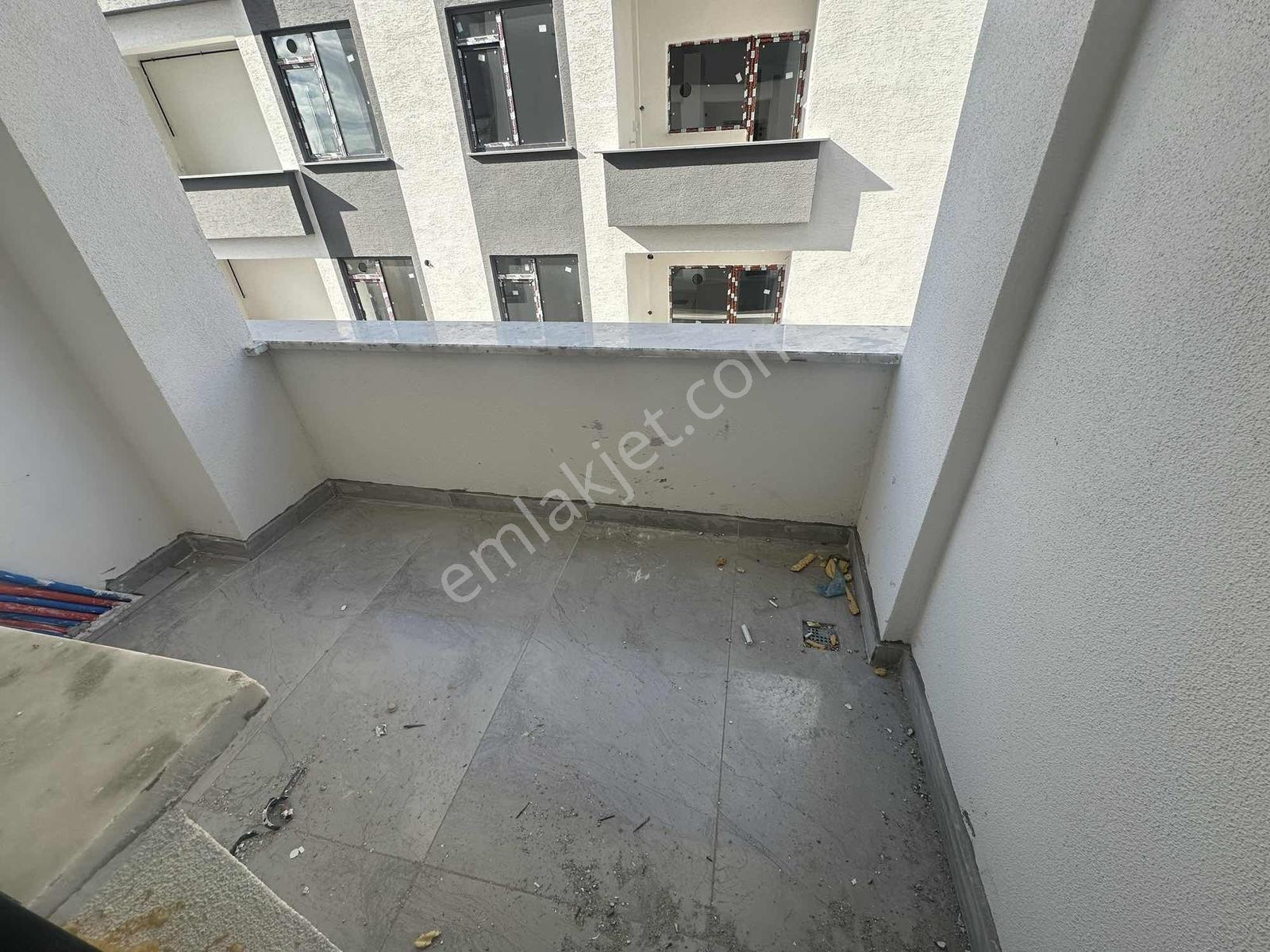 Arnavutköy Bolluca Satılık Ara Kat Daire 2+1 Butik Site — fotoğraf 12