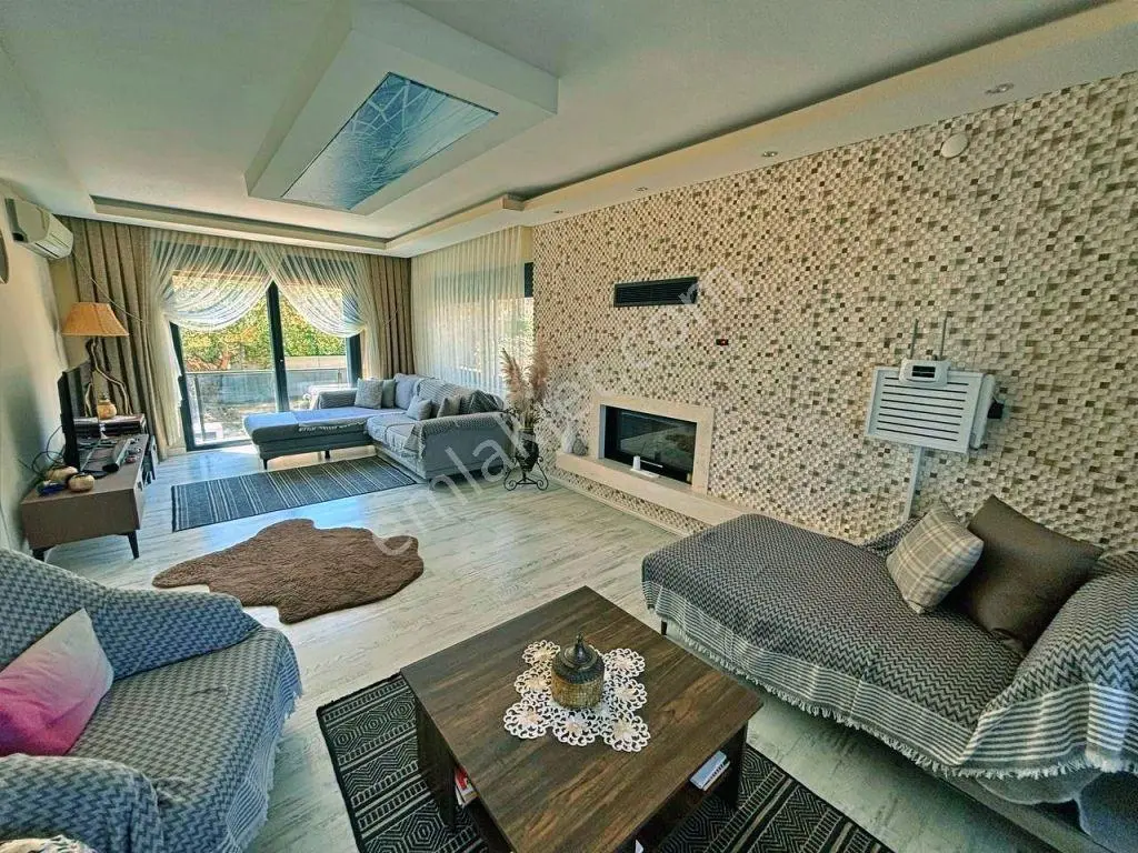 Uytundan Gömeç Karağaçta Denize 250 Metre Havuzlu Lüks 3+1 Villa — fotoğraf 4