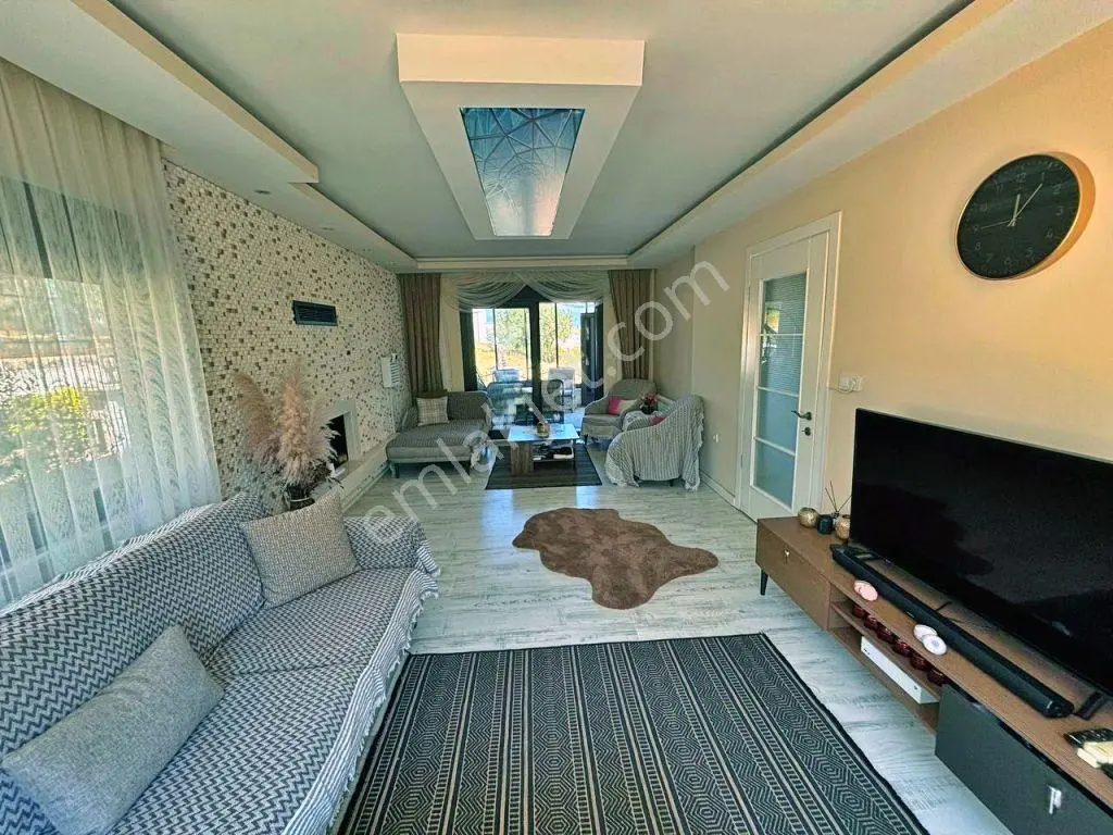 Uytundan Gömeç Karağaçta Denize 250 Metre Havuzlu Lüks 3+1 Villa — fotoğraf 5