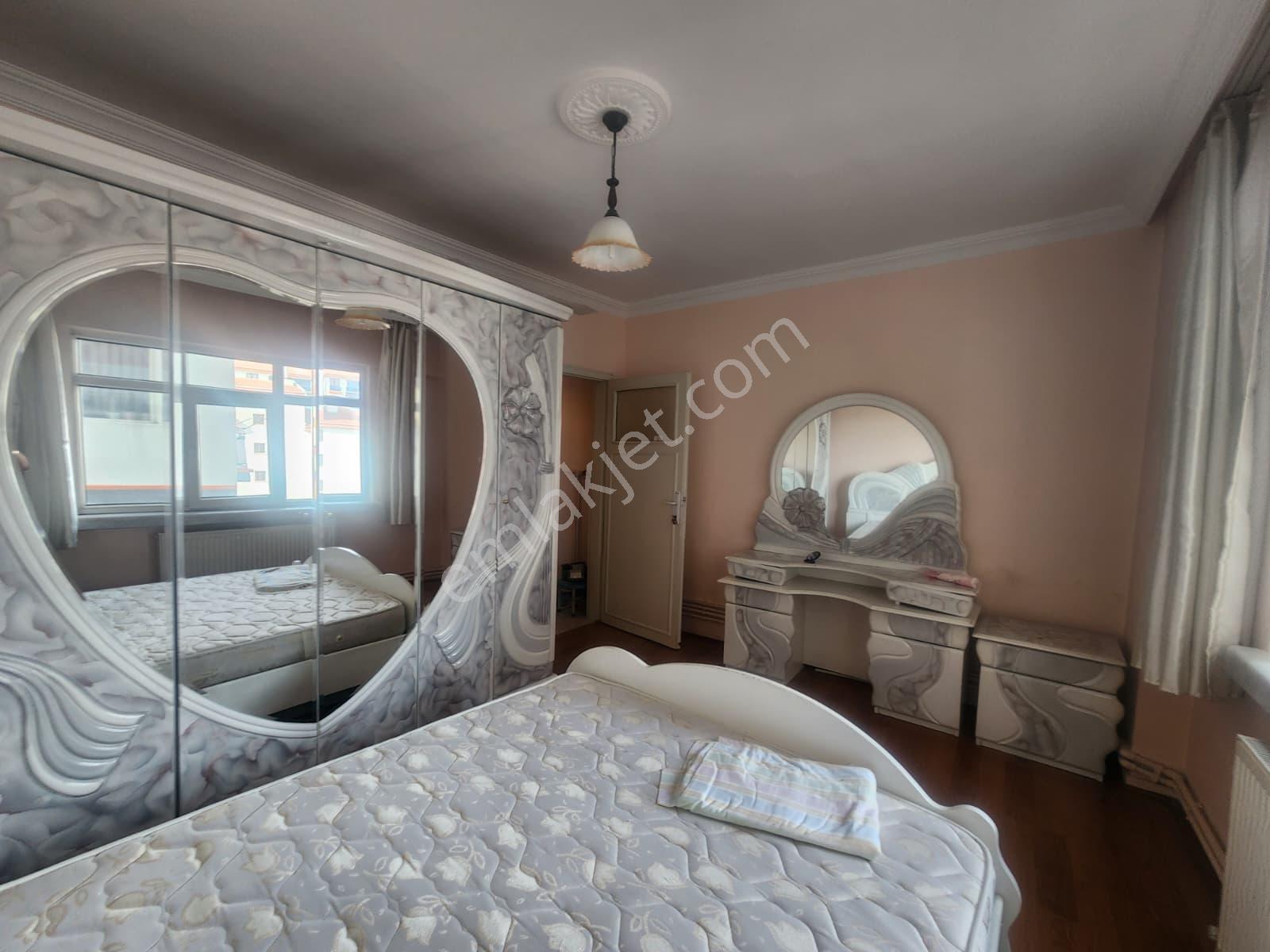 Demetevler'de Cadde Üzerinde 3+1 Asansörlü Katta Satılık Daire — fotoğraf 14