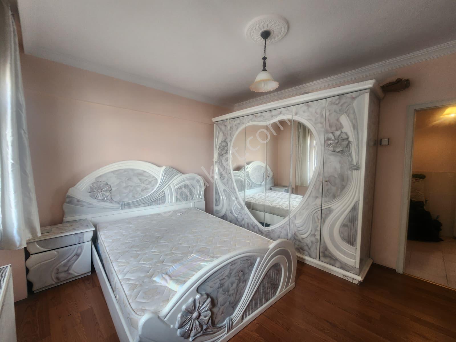 Demetevler'de Cadde Üzerinde 3+1 Asansörlü Katta Satılık Daire — fotoğraf 15