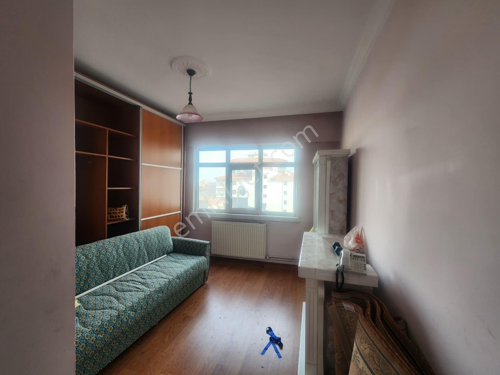 Demetevler'de Cadde Üzerinde 3+1 Asansörlü Katta Satılık Daire — fotoğraf 22
