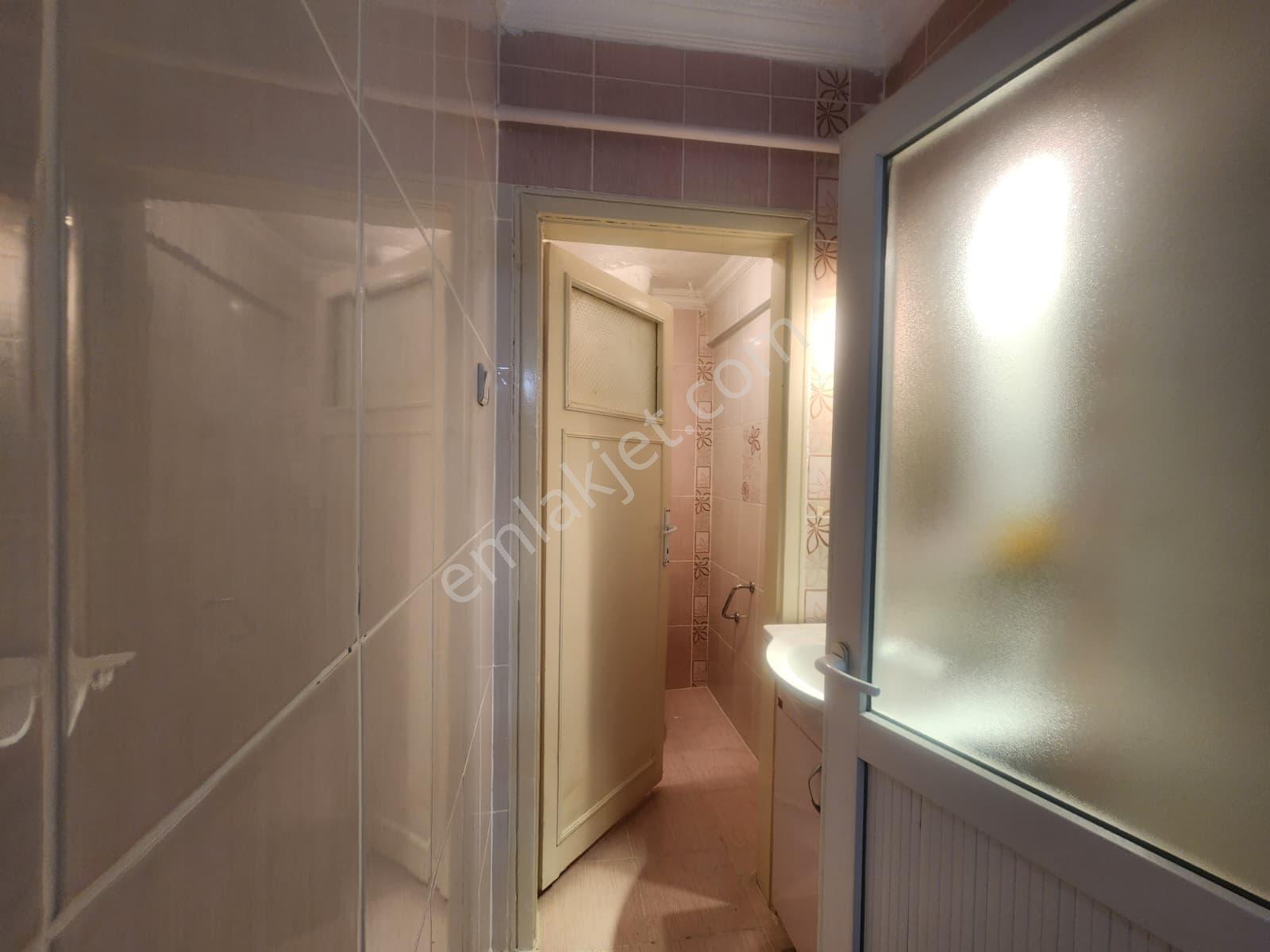 Demetevler'de Cadde Üzerinde 3+1 Asansörlü Katta Satılık Daire — fotoğraf 33