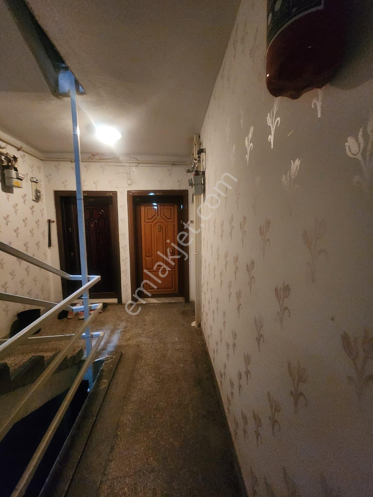 Demetevler'de Cadde Üzerinde 3+1 Asansörlü Katta Satılık Daire — fotoğraf 40