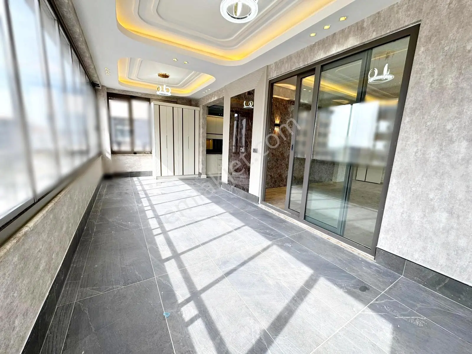 Karacaahmet'te Yemek Ve Giyinme Odalı Geniş Balkon Ultralüx3.5+1 — fotoğraf 5