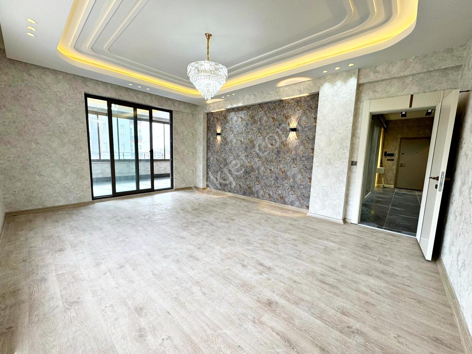 Karacaahmet'te Yemek Ve Giyinme Odalı Geniş Balkon Ultralüx3.5+1 — fotoğraf 31