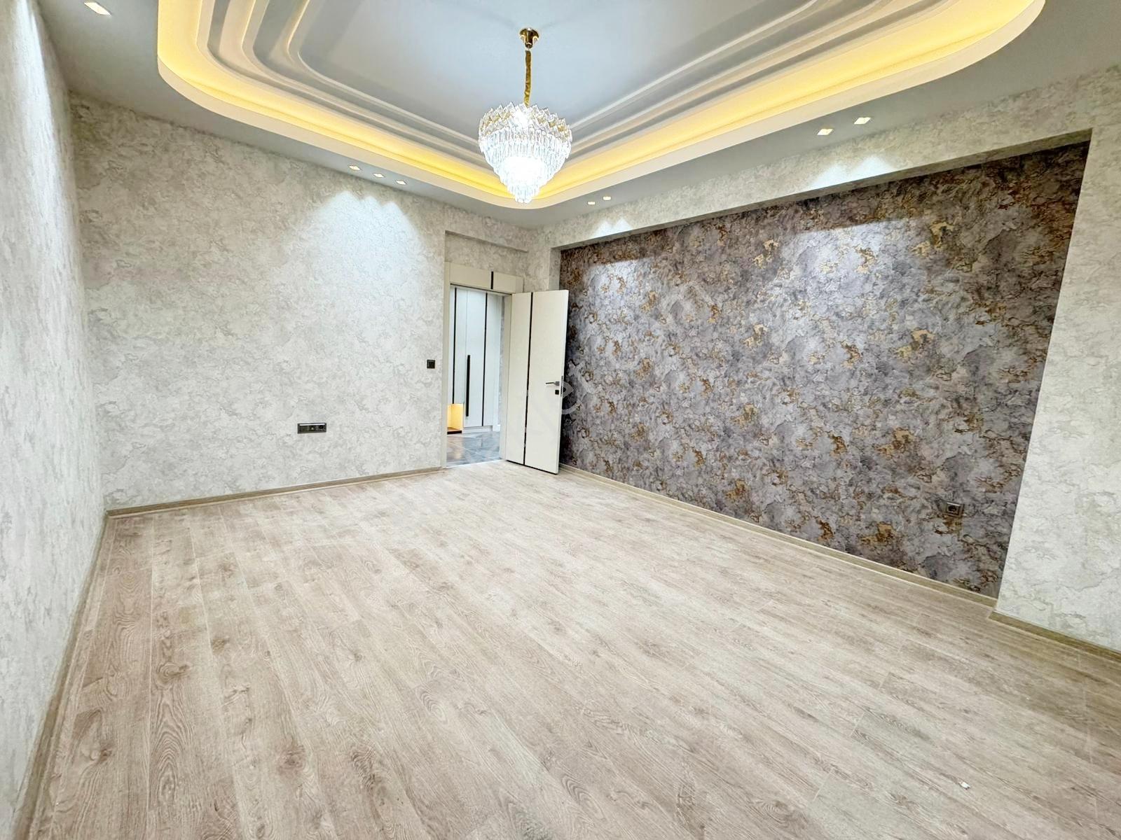 Karacaahmet'te Yemek Ve Giyinme Odalı Geniş Balkon Ultralüx3.5+1 — fotoğraf 34