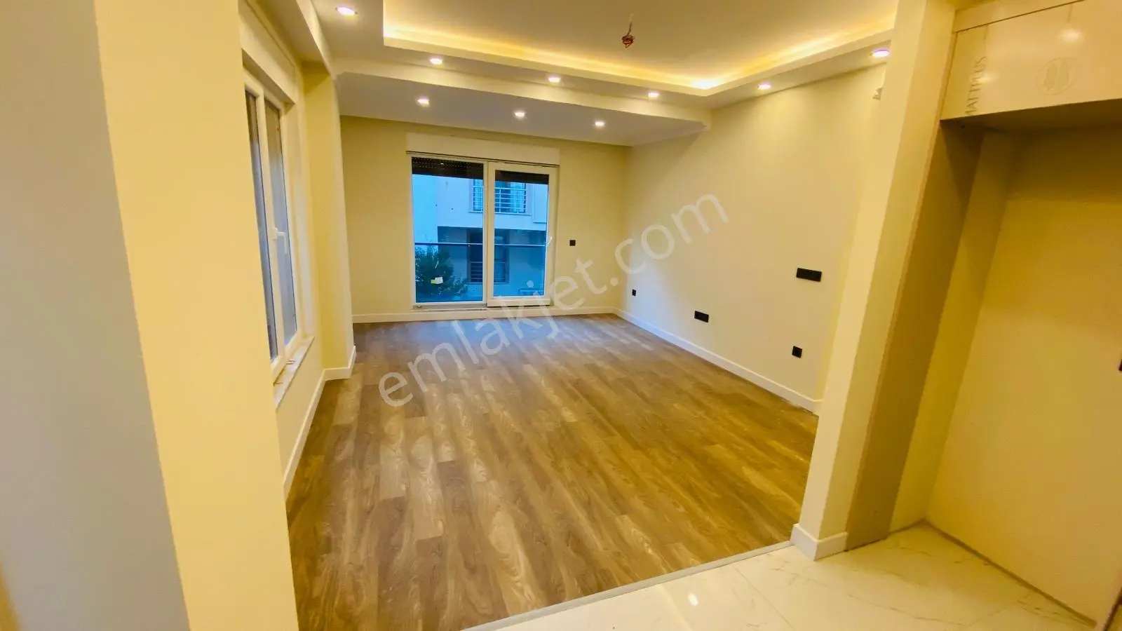 Nezih Lokasyonda Ultra Lüx 2+1 Ara Kat Daire — fotoğraf 4
