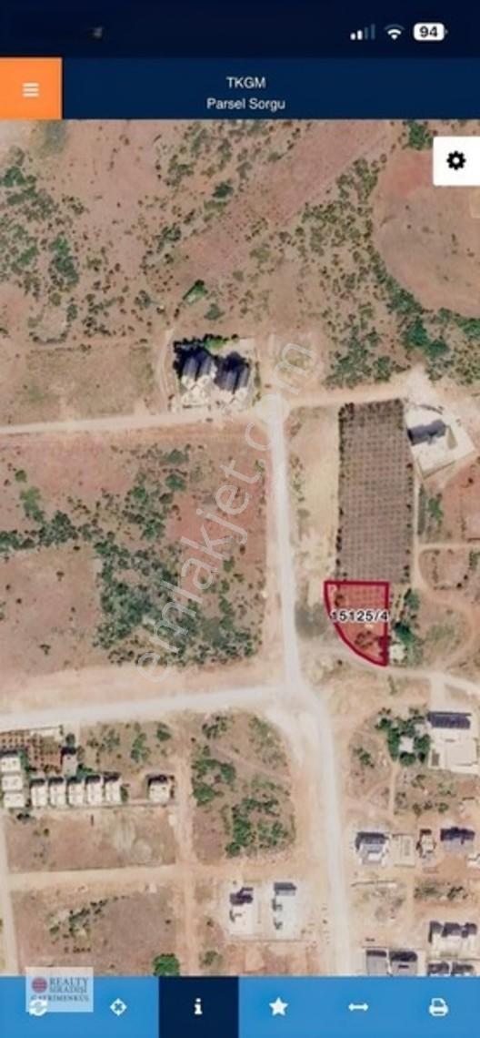 Altıntaşta Değerli Lokasyonda 157 M² Satılık Arsa