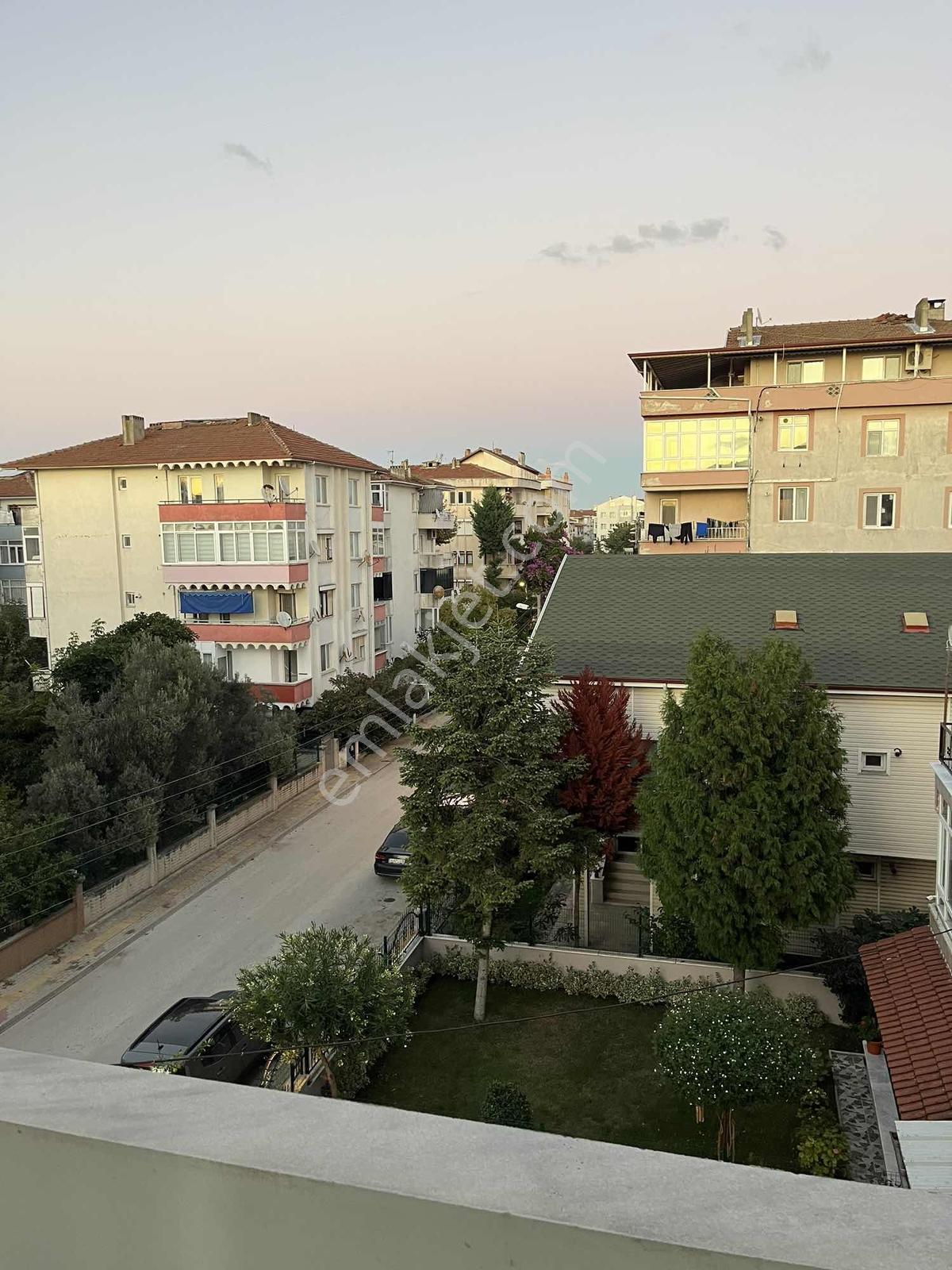 Çiftlikköyde Sahile İki Sokak Mesafede 2+1 Daire — fotoğraf 6