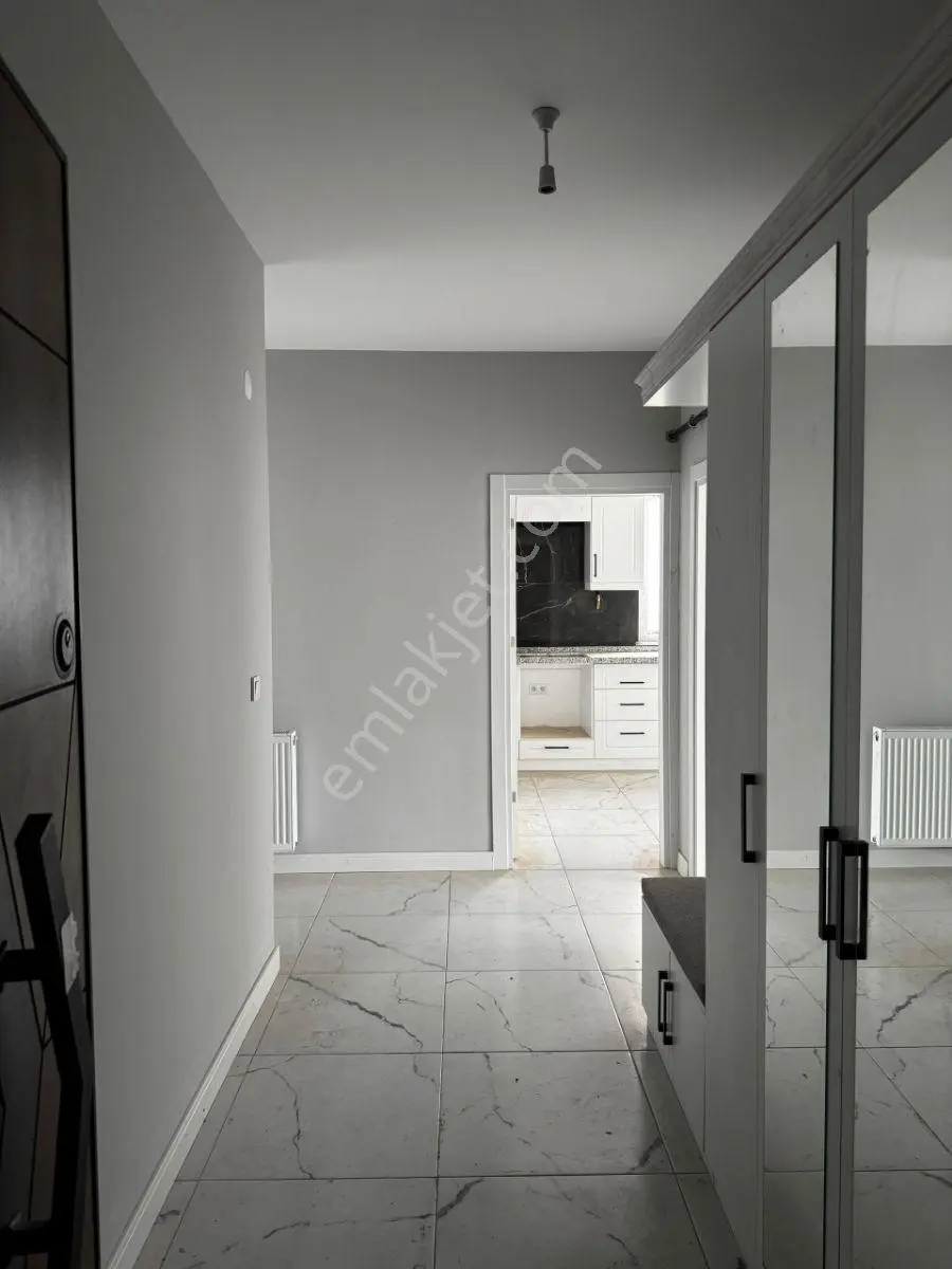 Atakum Çobanlı Mah. Satılık 3+1 Daire — fotoğraf 2