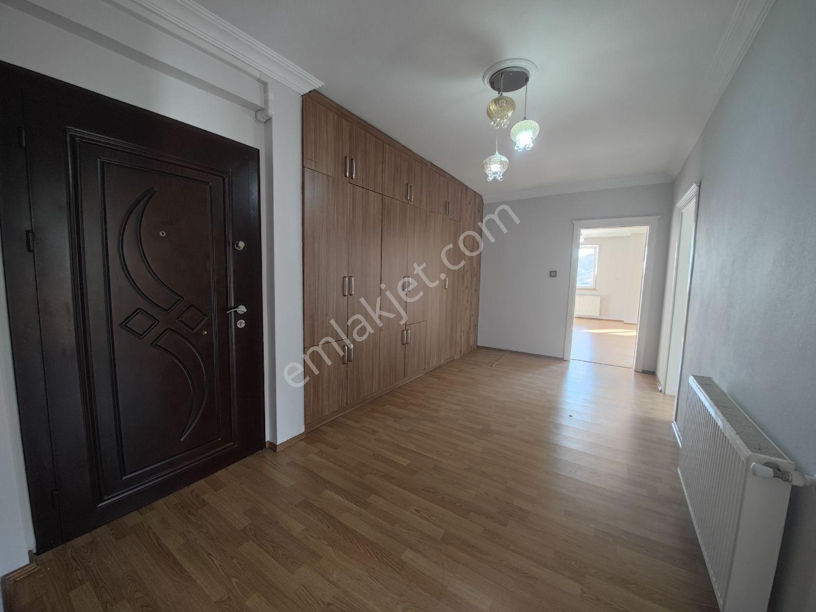Royal'den Yomra'da İki Daire Tek Fiyat! - 325m² Yatırım Fırsatı! — fotoğraf 4