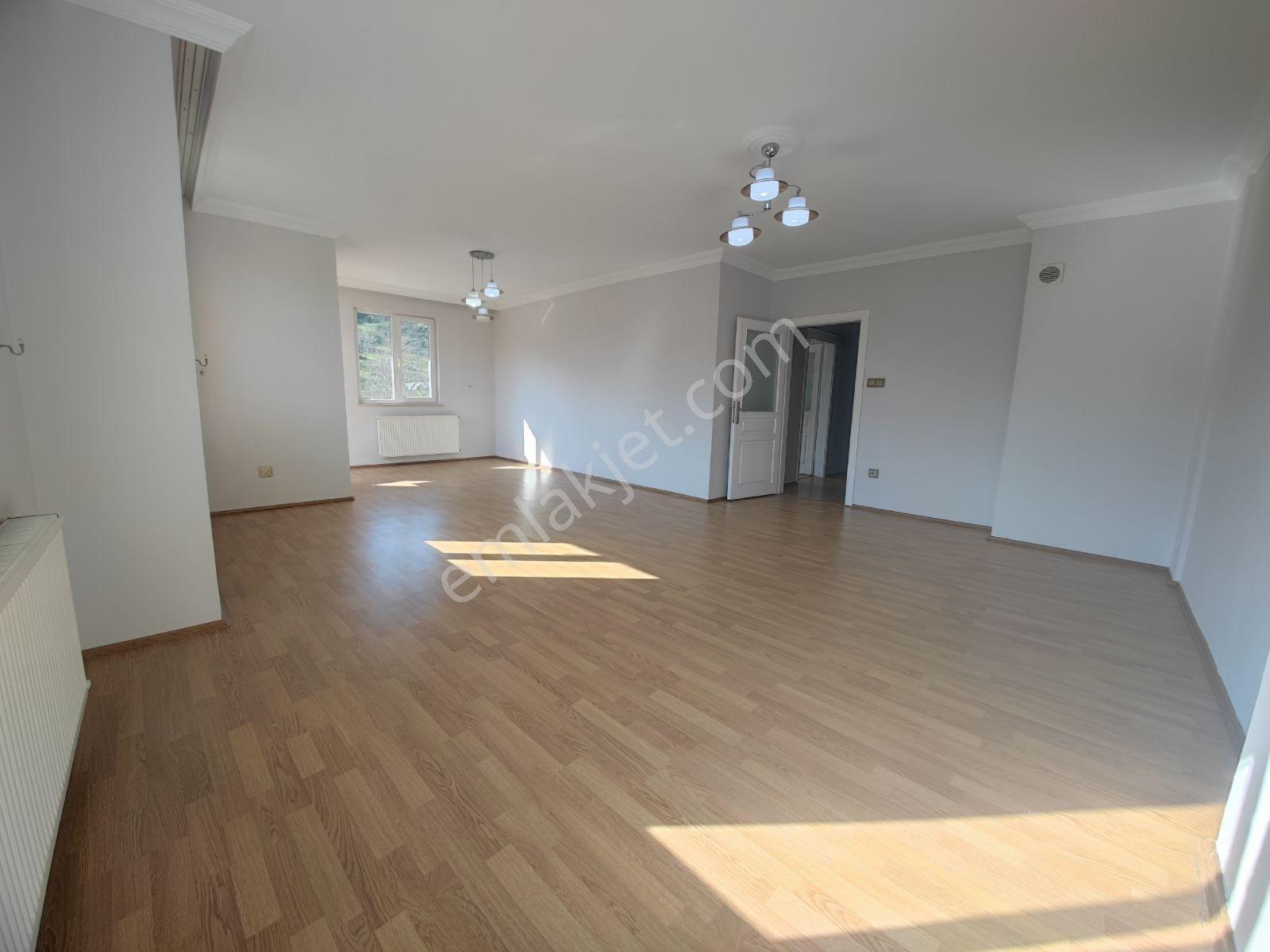 Royal'den Yomra'da İki Daire Tek Fiyat! - 325m² Yatırım Fırsatı! — fotoğraf 9