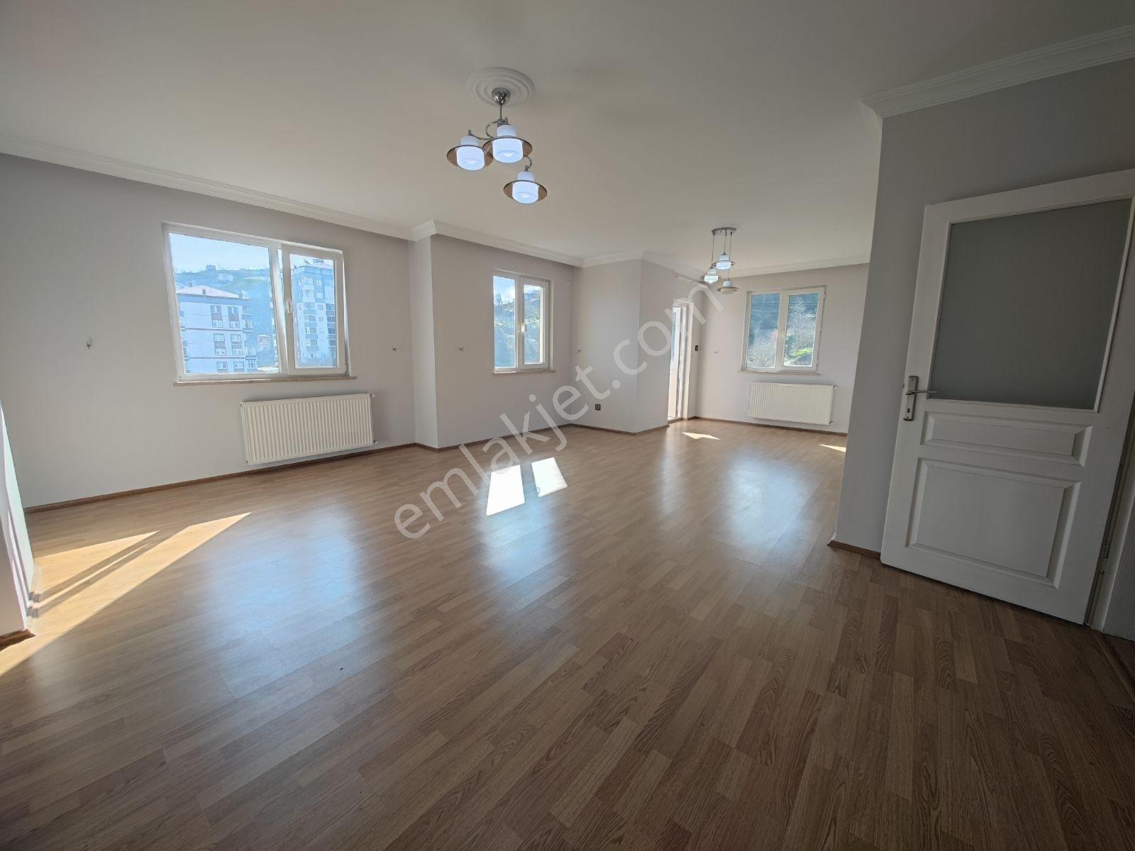 Royal'den Yomra'da İki Daire Tek Fiyat! - 325m² Yatırım Fırsatı! — fotoğraf 10