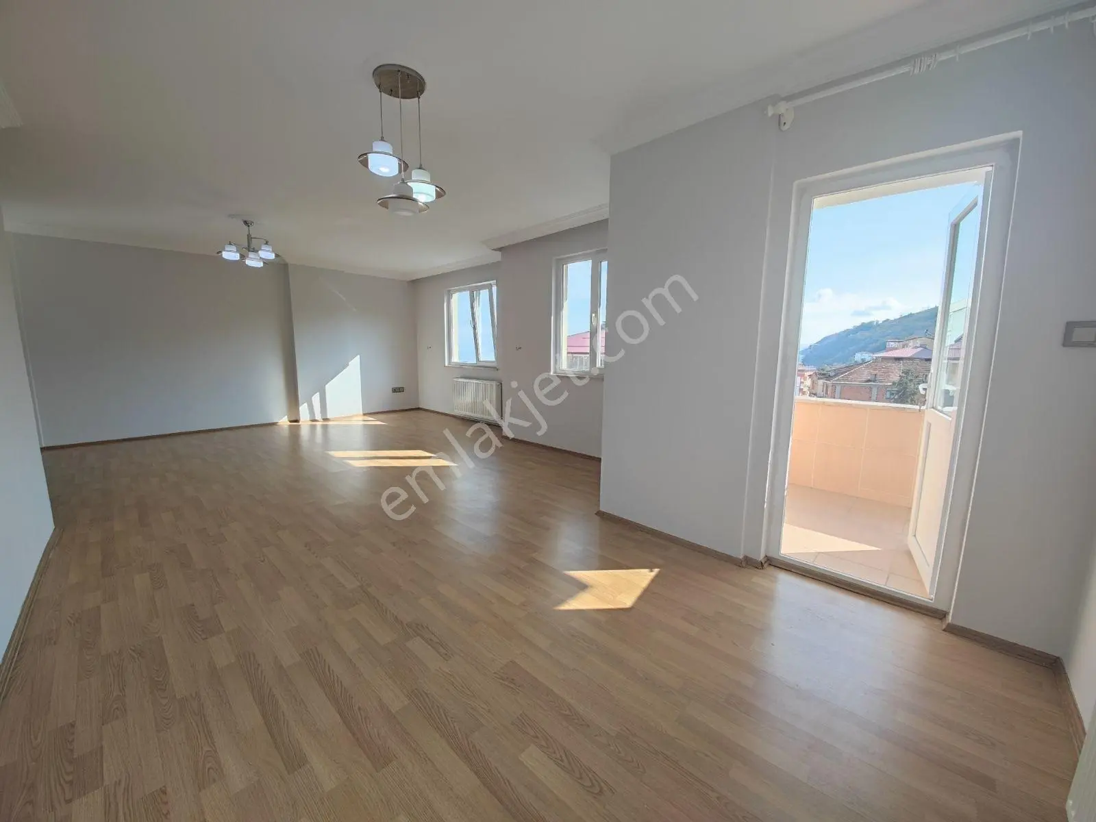 Royal'den Yomra'da İki Daire Tek Fiyat! - 325m² Yatırım Fırsatı! — fotoğraf 11
