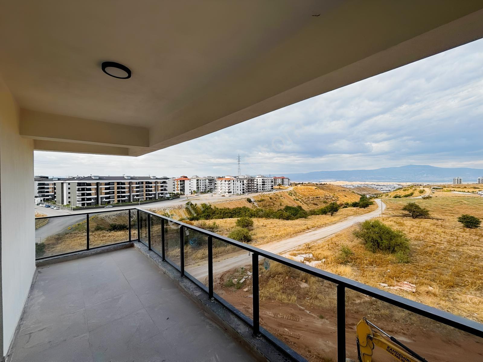 Century21 Netten Yenişafakta Satılık 3+1 Daire