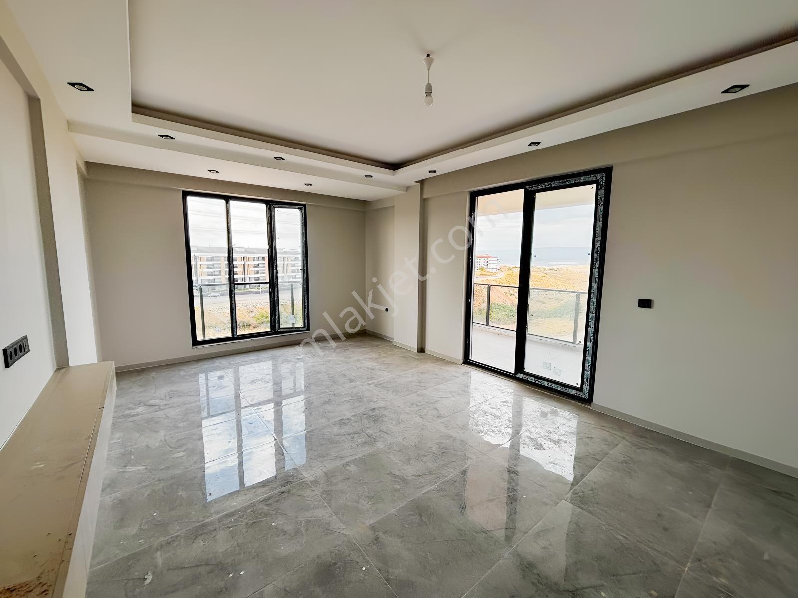 Century21 Netten Yenişafakta Satılık 3+1 Daire — fotoğraf 2