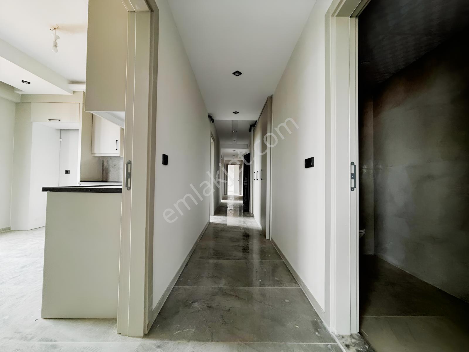 Century21 Netten Yenişafakta Satılık 3+1 Daire — fotoğraf 3