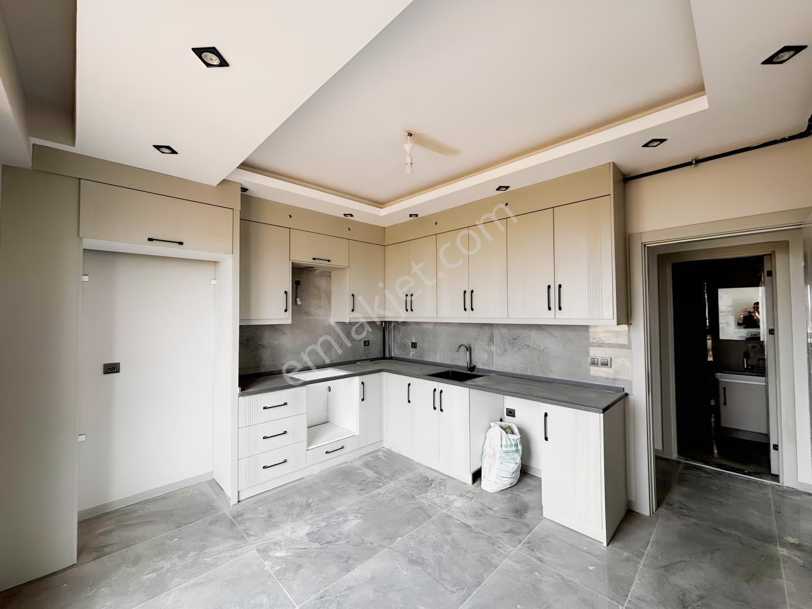 Century21 Netten Yenişafakta Satılık 3+1 Daire — fotoğraf 7