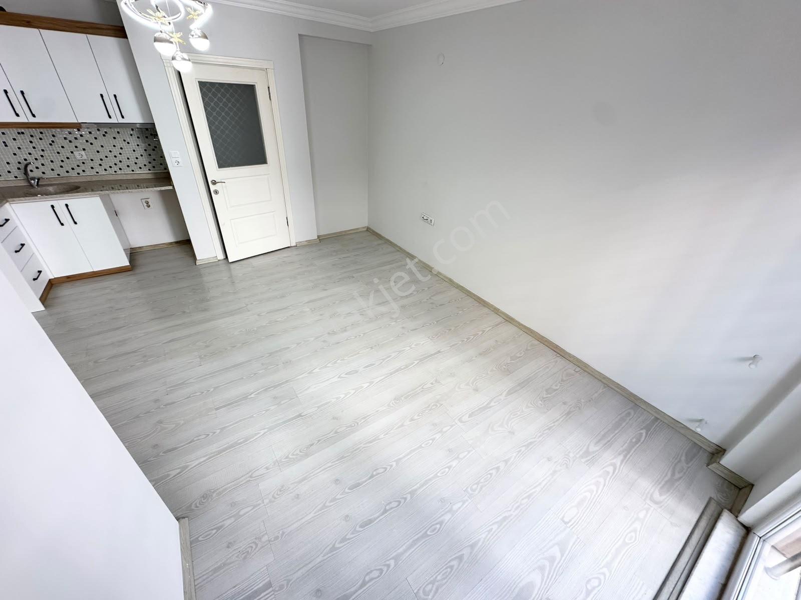 Doradan Cemil Temelde Satılık Yeni Bina 2+1 Bahçeli Daire — fotoğraf 5