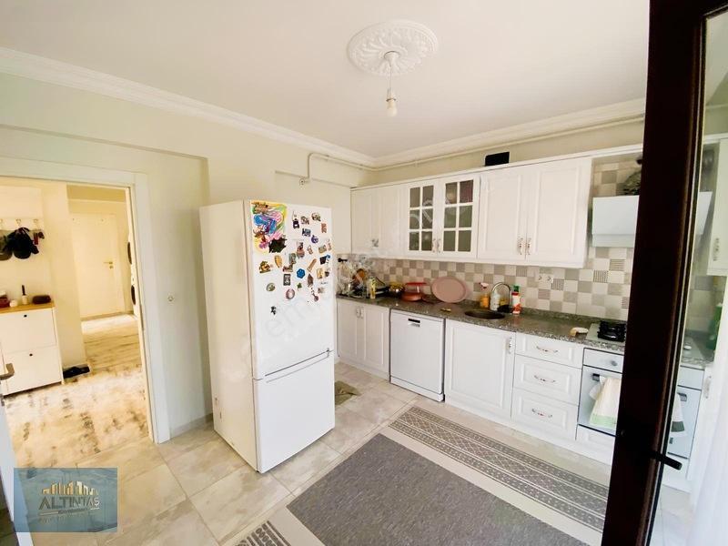 Merkezi Konum Orta Kat Kiracılı 110m2 2+1 — fotoğraf 7