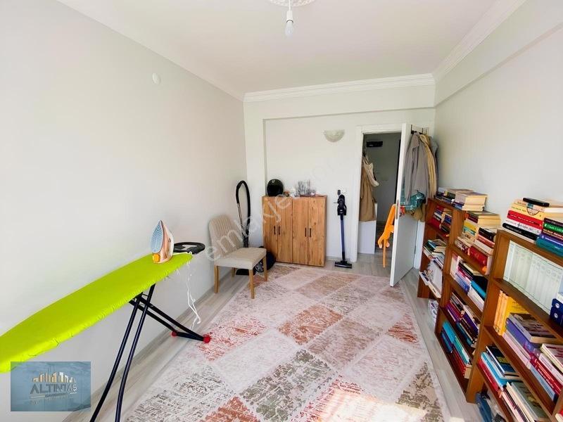 Merkezi Konum Orta Kat Kiracılı 110m2 2+1 — fotoğraf 16