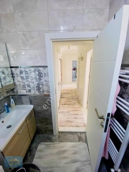 Merkezi Konum Orta Kat Kiracılı 110m2 2+1 — fotoğraf 23
