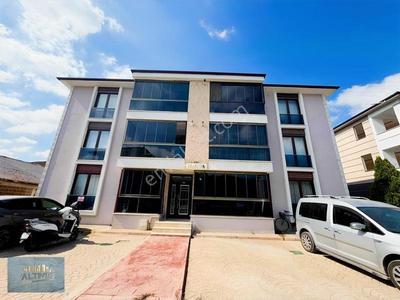 Merkezi Konum Orta Kat Kiracılı 110m2 2+1 — fotoğraf 30