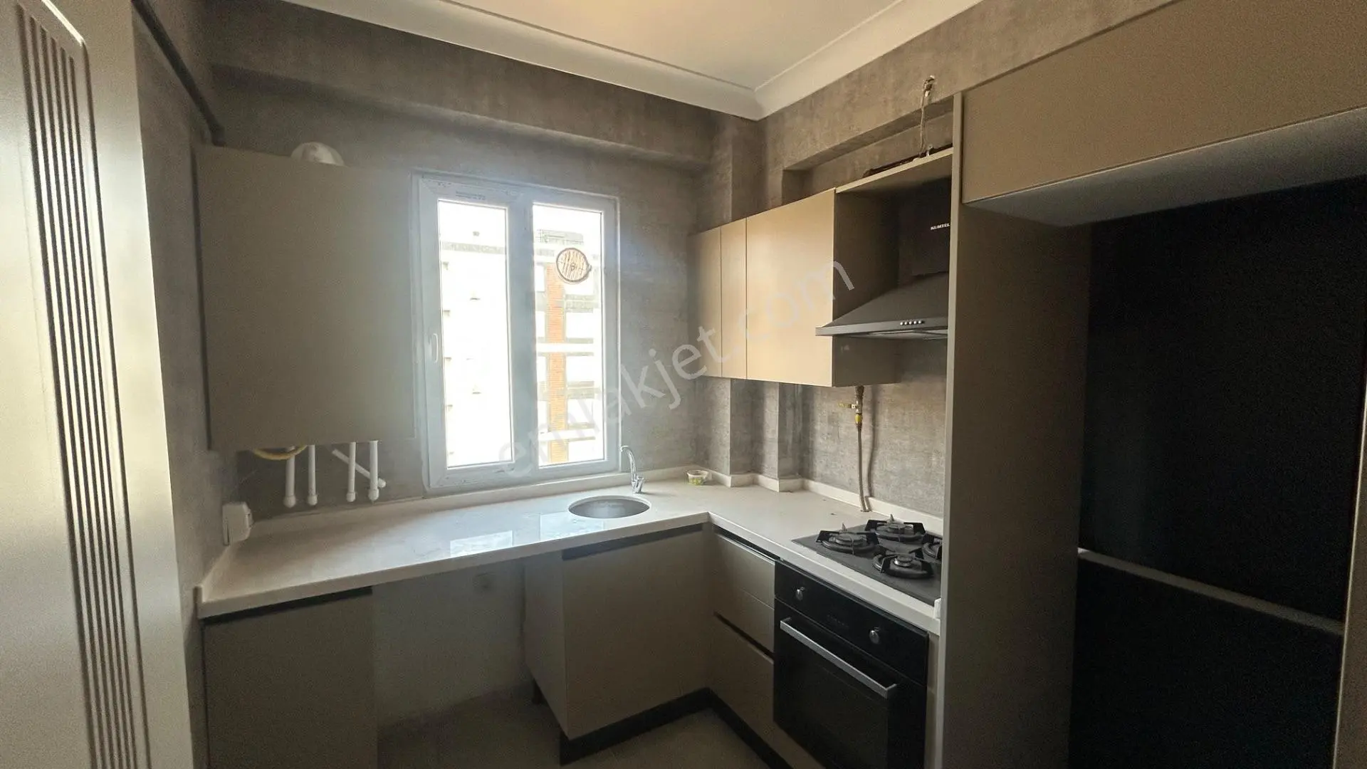 Tavze Gayrimenkuldan Batıkentte Satılık 2+0 Full Yapılı Arakat Yeni Daire. — fotoğraf 22