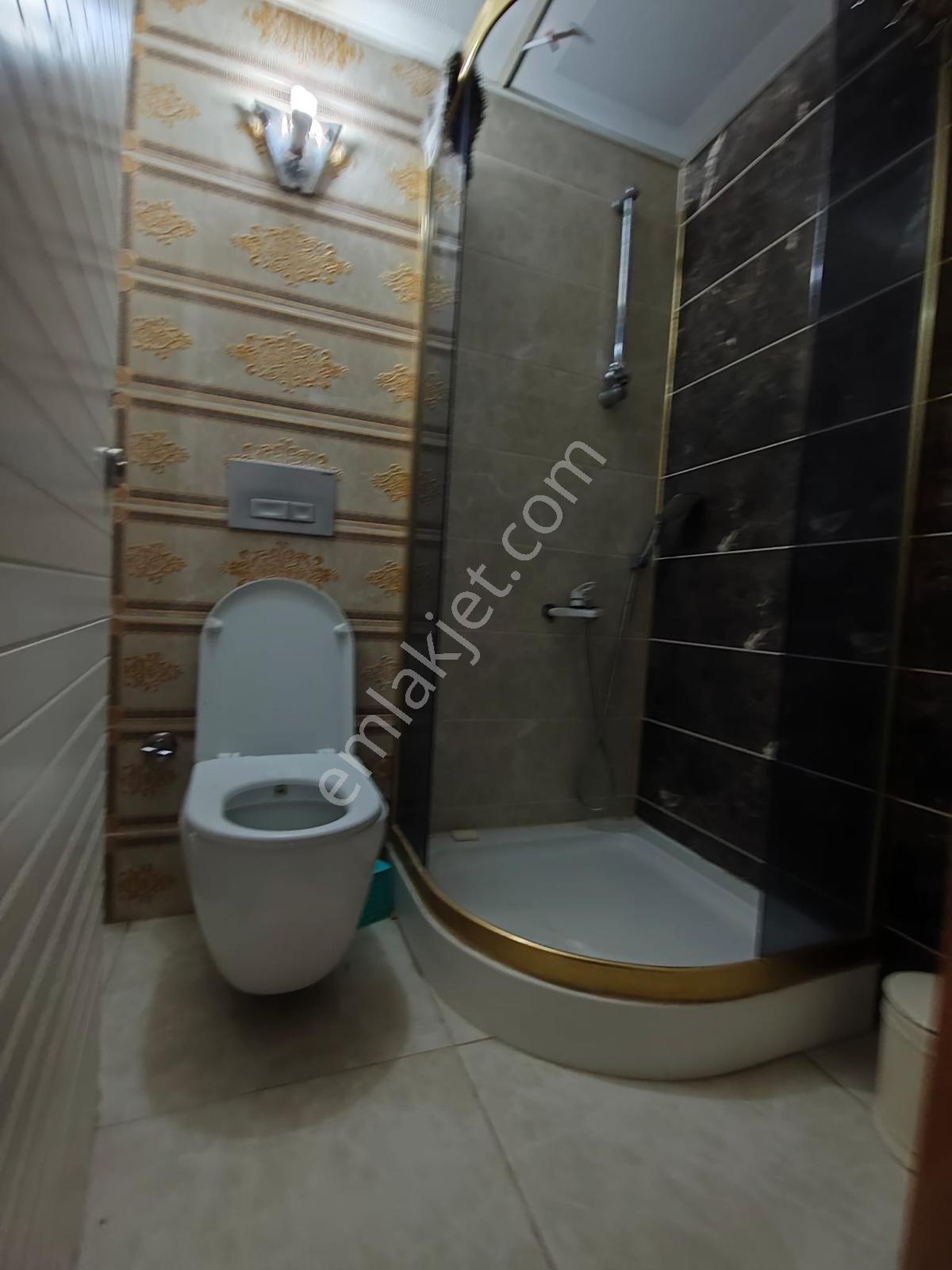 Kızıltoprak Mahallesinde 7+1 Satılık Daire — fotoğraf 11