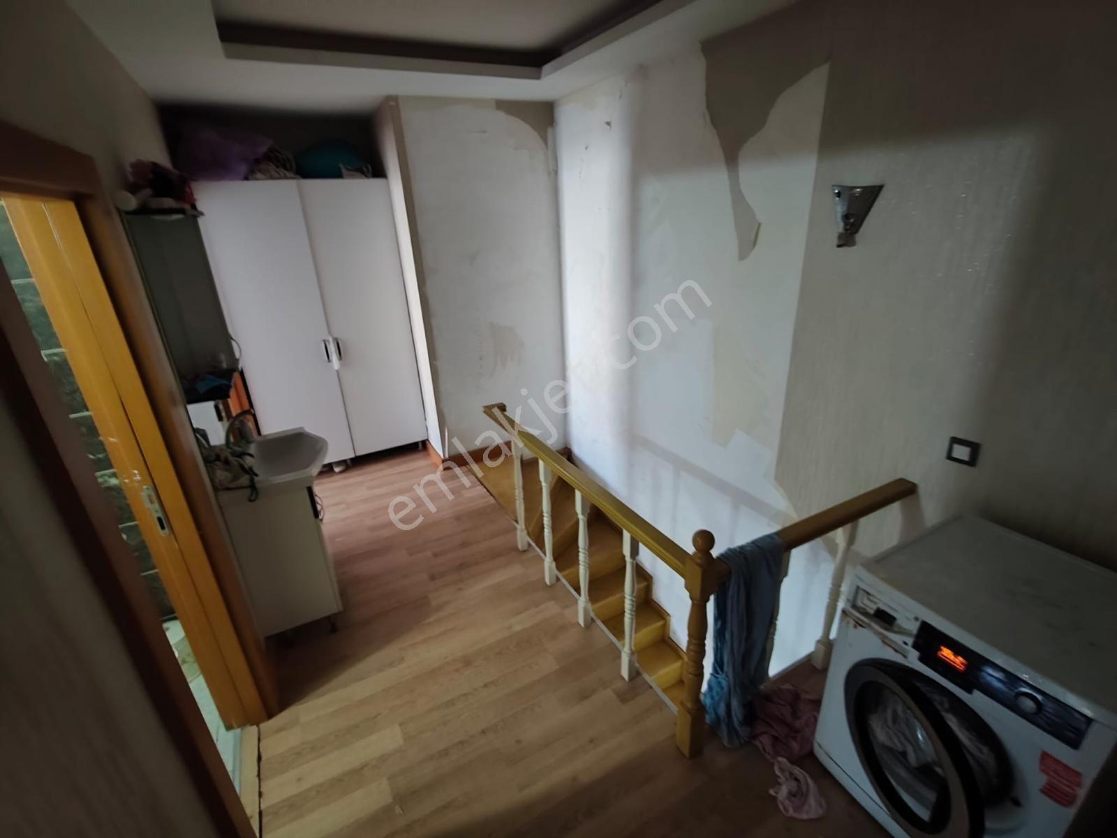 Kızıltoprak Mahallesinde 7+1 Satılık Daire — fotoğraf 12