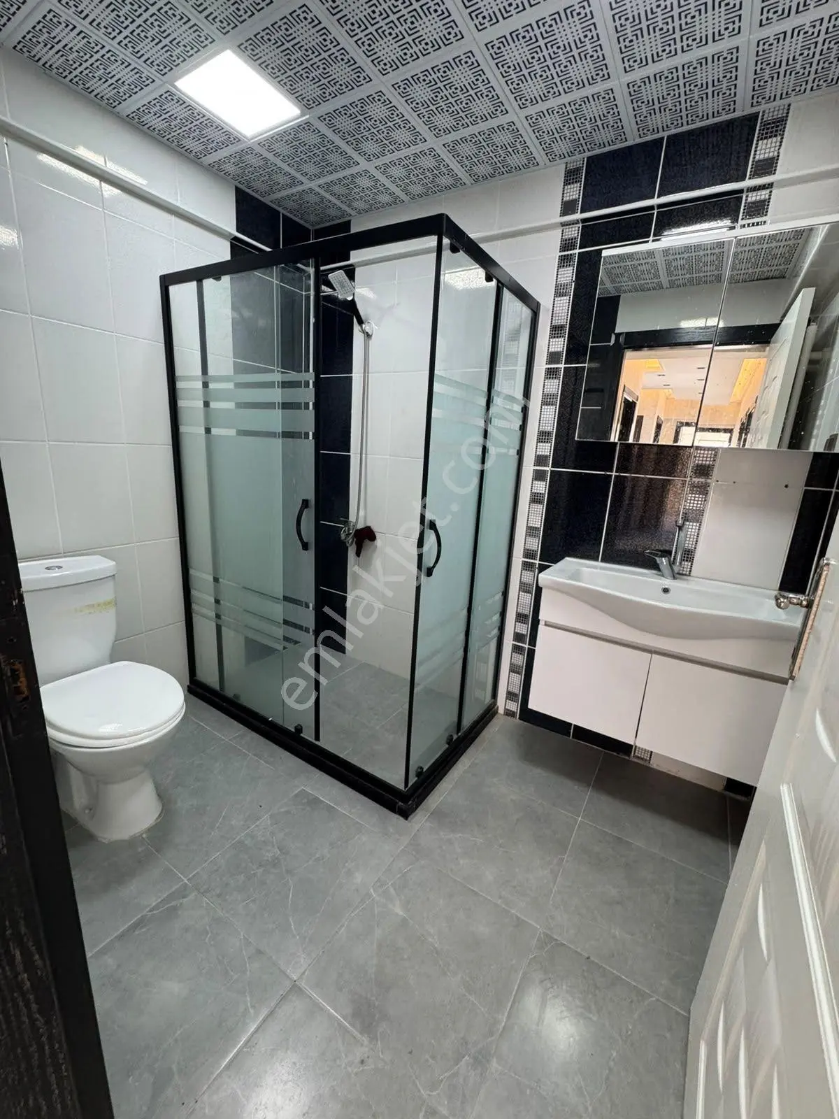 M.ç Emlak Tan Malazgirt Sok 3+1 Salon Bağımsız 1 Ara Katta Ön Cephe Full+full Yapılı Satlık Daire — fotoğraf 15