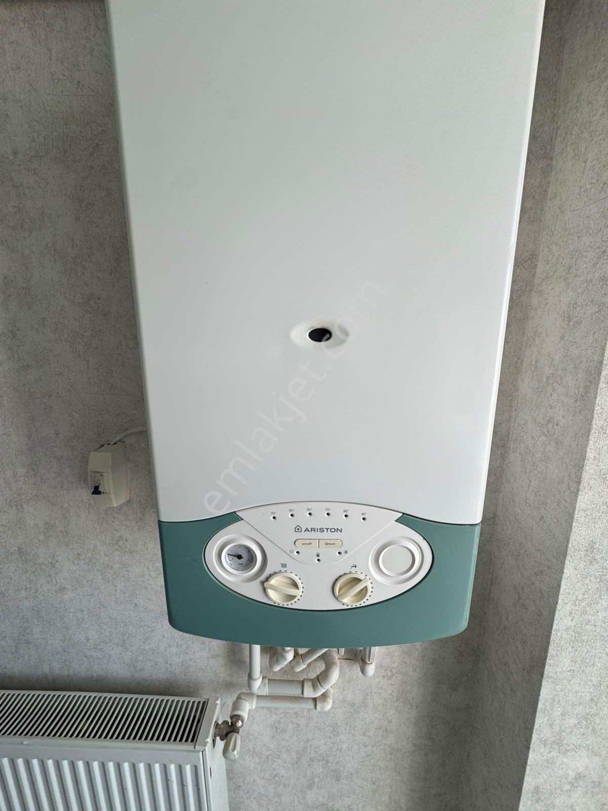 M.ç Emlak Tan Malazgirt Sok 3+1 Salon Bağımsız 1 Ara Katta Ön Cephe Full+full Yapılı Satlık Daire — fotoğraf 25
