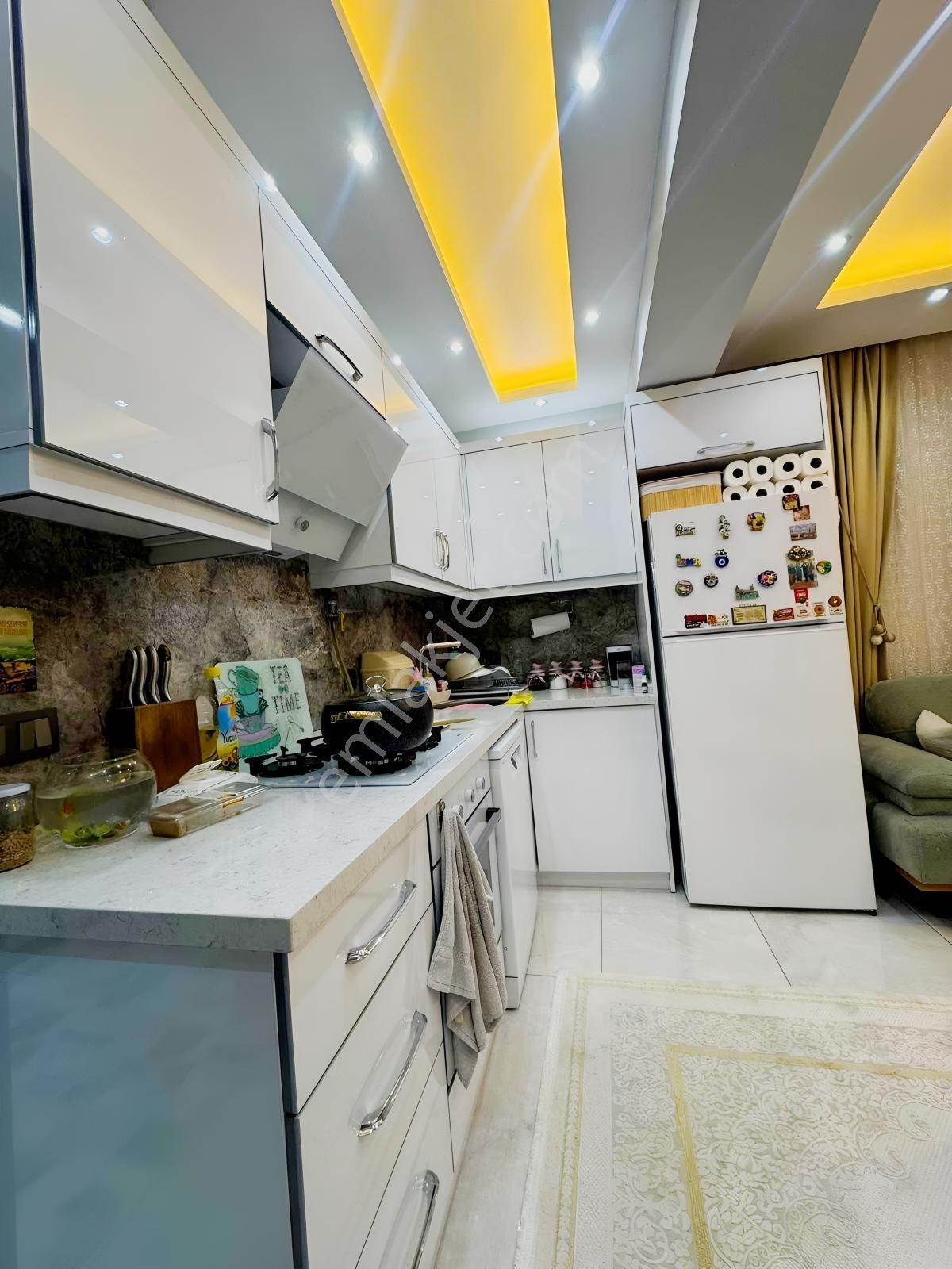 Buca Göksu Mah. 2+1 Asansörlü Sıfır Cadde Üzeri Köşe Daire — fotoğraf 19