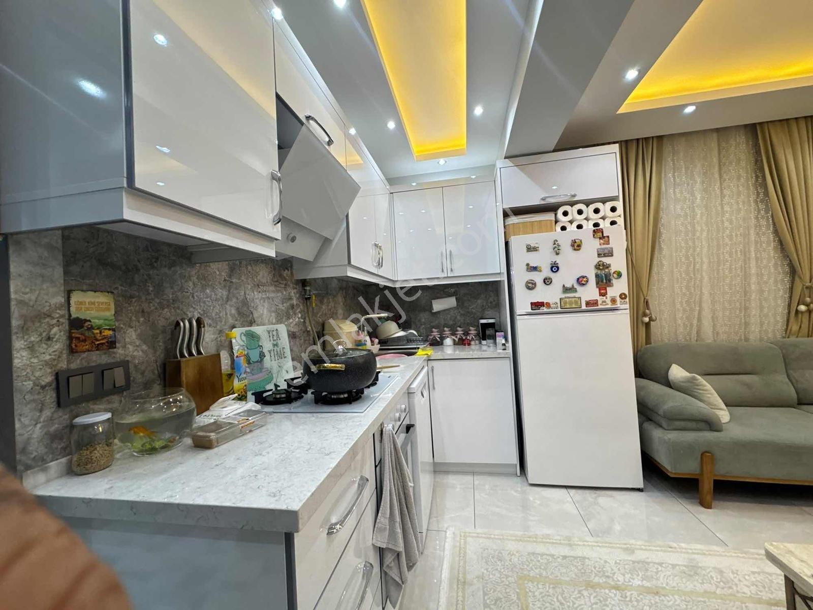 Buca Göksu Mah. 2+1 Asansörlü Sıfır Cadde Üzeri Köşe Daire — fotoğraf 20