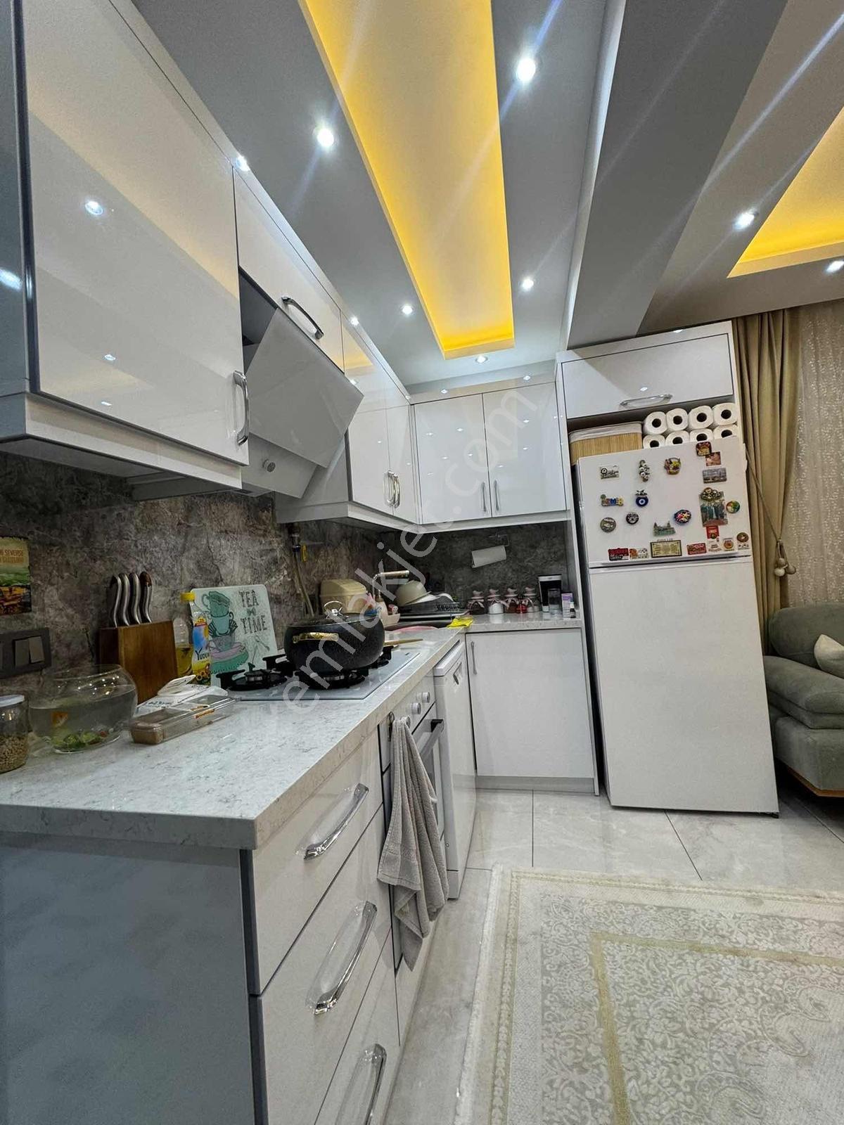 Buca Göksu Mah. 2+1 Asansörlü Sıfır Cadde Üzeri Köşe Daire — fotoğraf 21