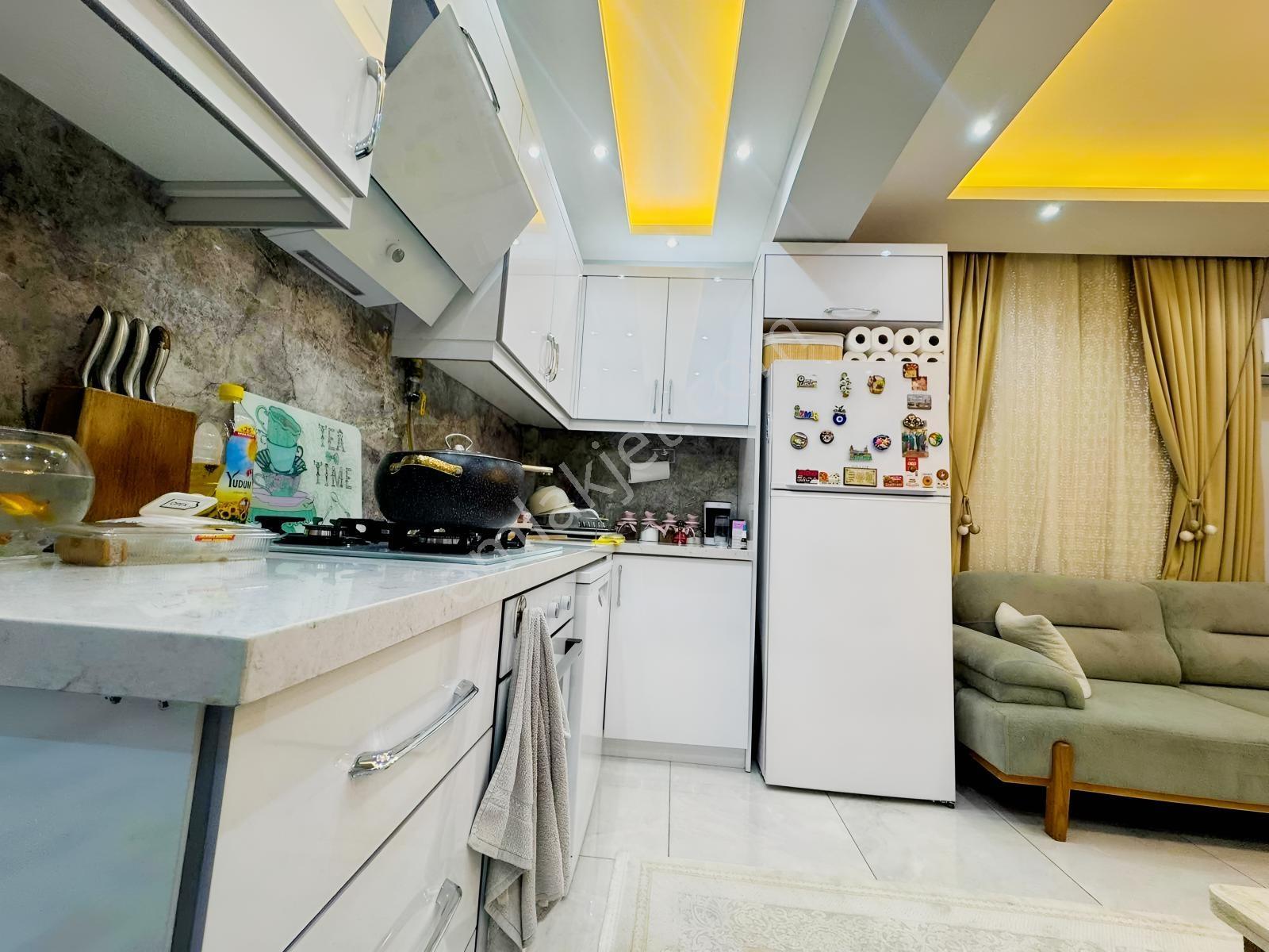 Buca Göksu Mah. 2+1 Asansörlü Sıfır Cadde Üzeri Köşe Daire — fotoğraf 25