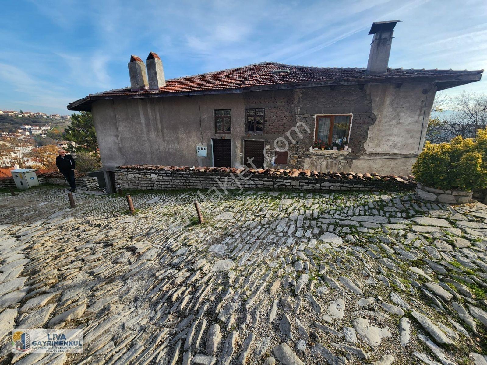 Karabük Safranbolu Çeşme Mahallesinde Tarihi Ev Ve Arsası — fotoğraf 20
